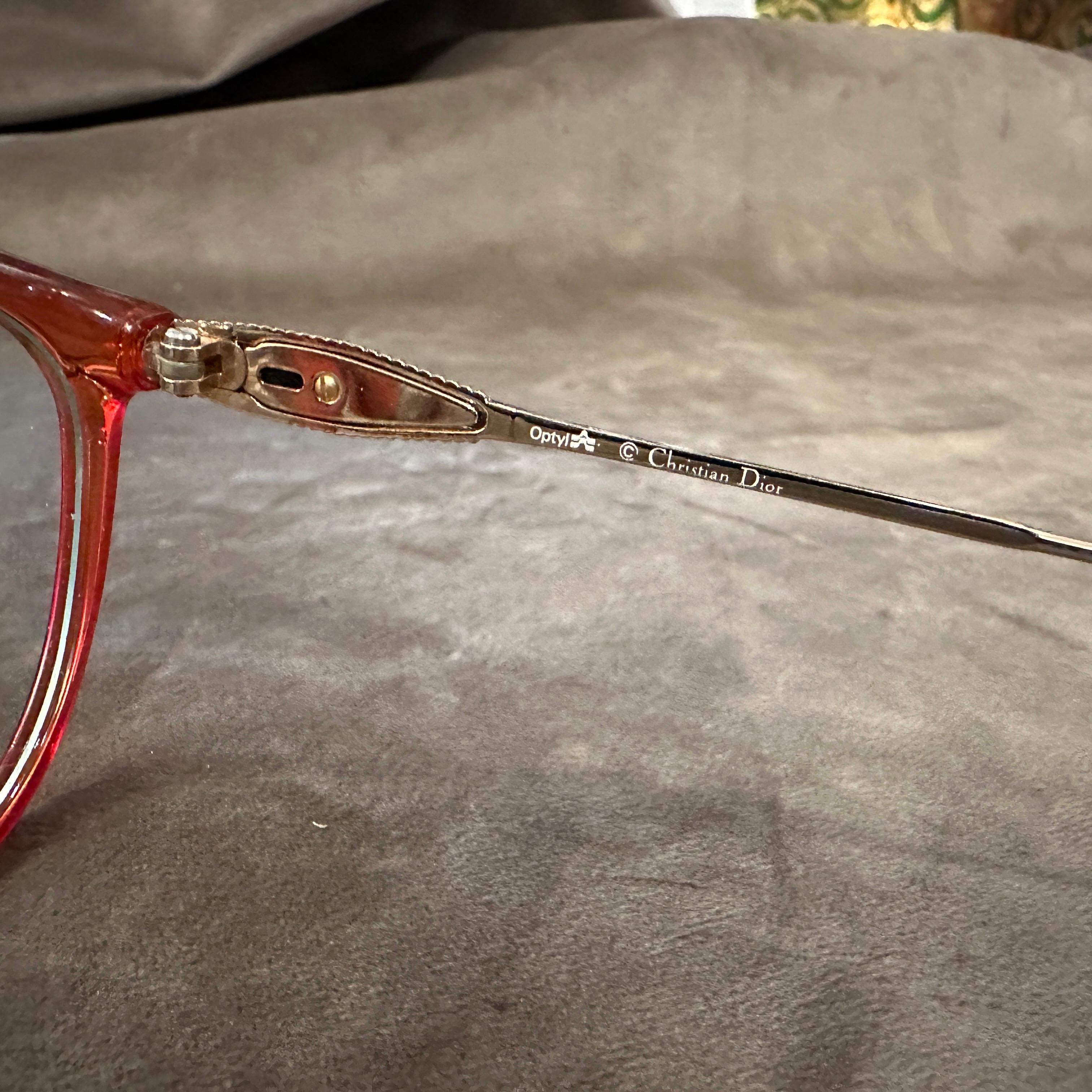 1980er Vintage Rotes Azetat und Messing Elegante Brillen von Christian Dior im Angebot 5