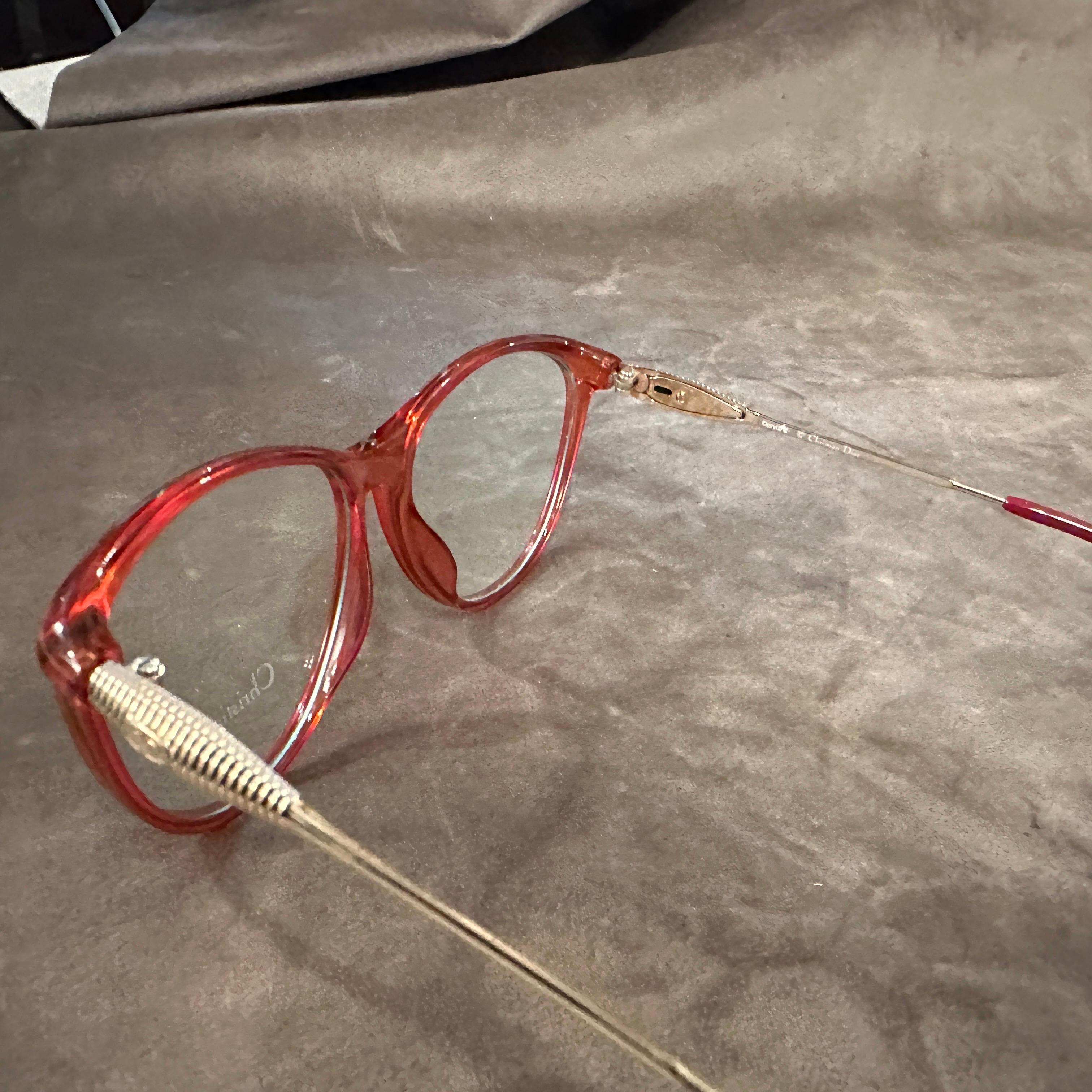1980er Vintage Rotes Azetat und Messing Elegante Brillen von Christian Dior im Angebot 6