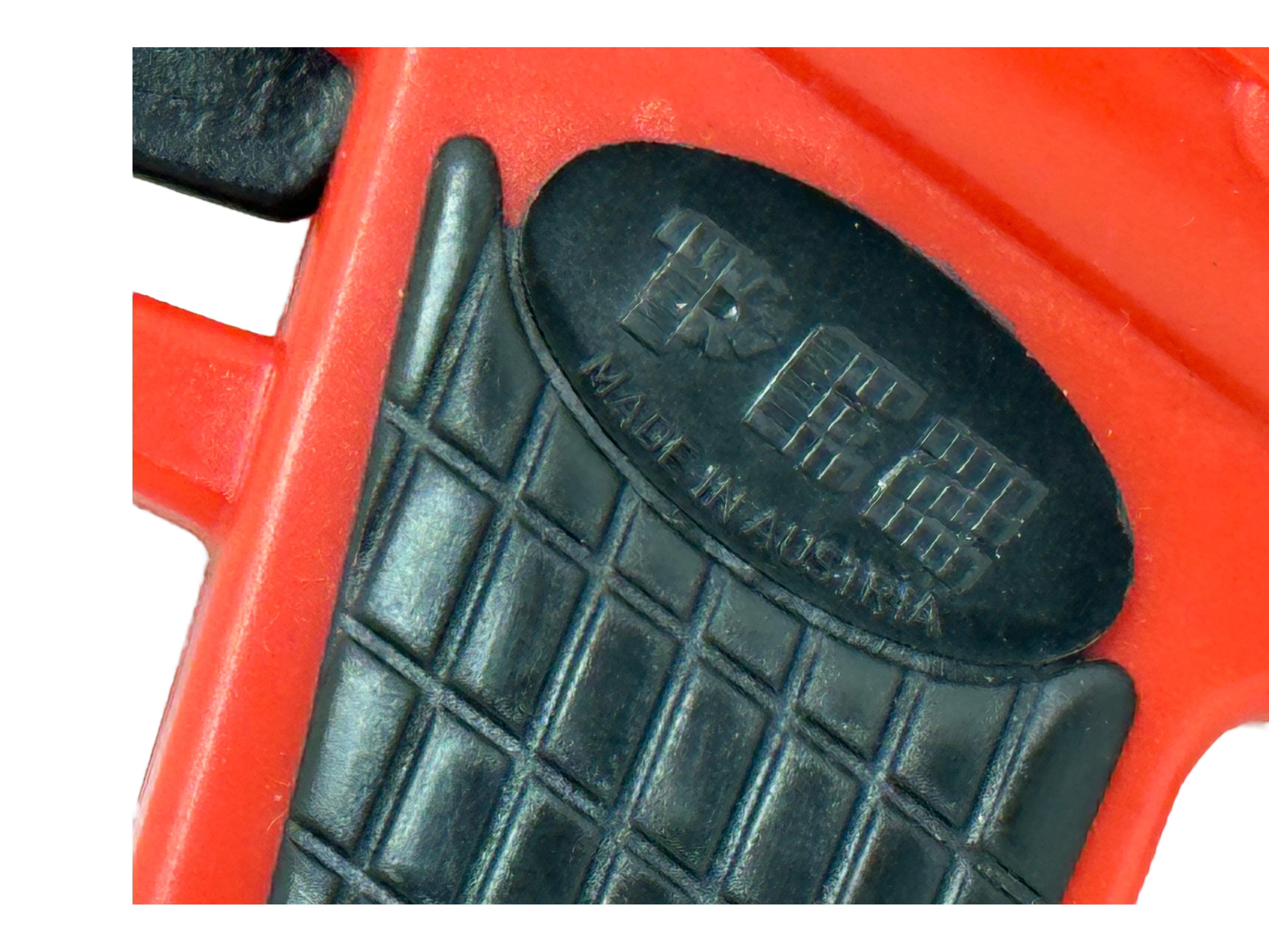 Autrichien Porte-bonbons PEZ rouge vintage des années 1980, U. S. Pat. 3370.746 en vente