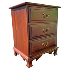 1980s Vintage Small Traditional Dresser Accent Bedside Table by Mossehead Maine