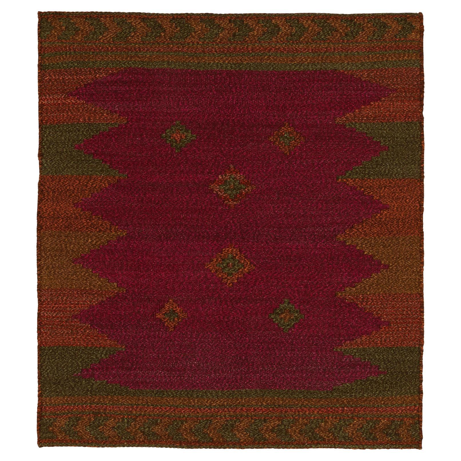 1980er Jahre Vintage Sofreh Kelim-Teppich in Maroon, Grün mit geometrischem Muster von Teppich & Kelim