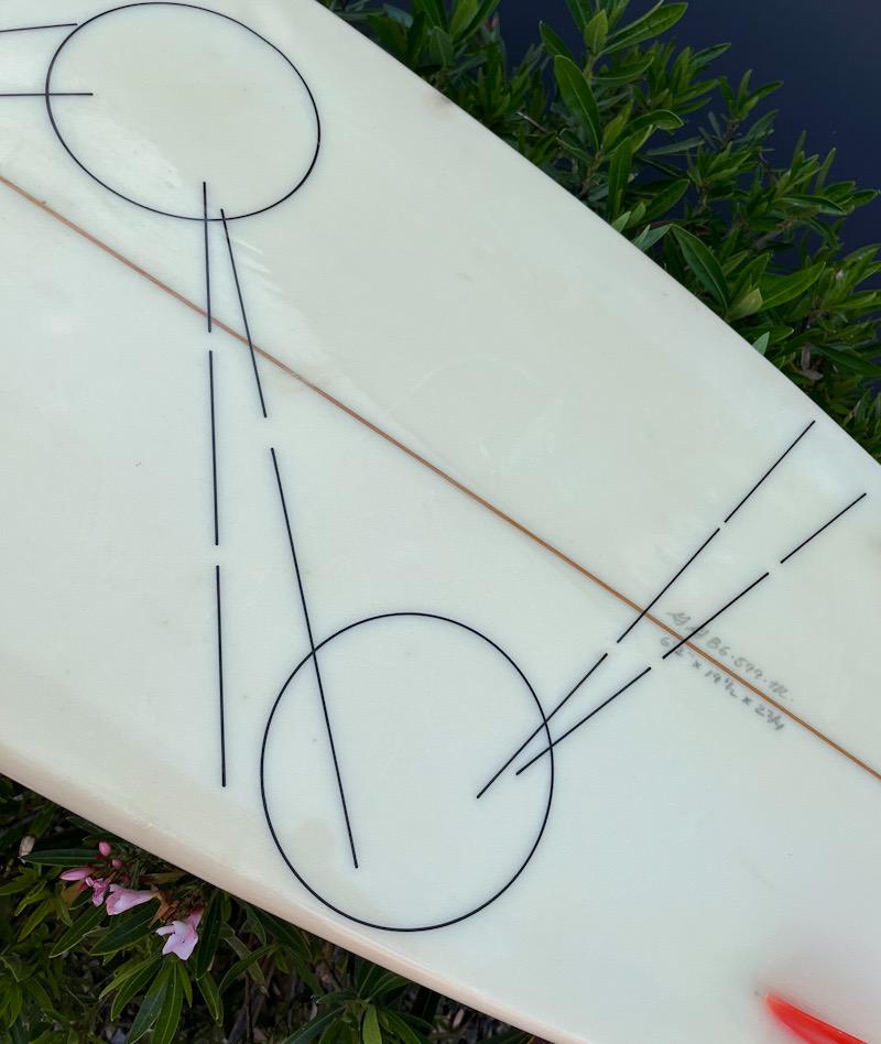 1980s Vintage Town and Country Surfboard by Greg Griffin In Good Condition In Haleiwa, HI