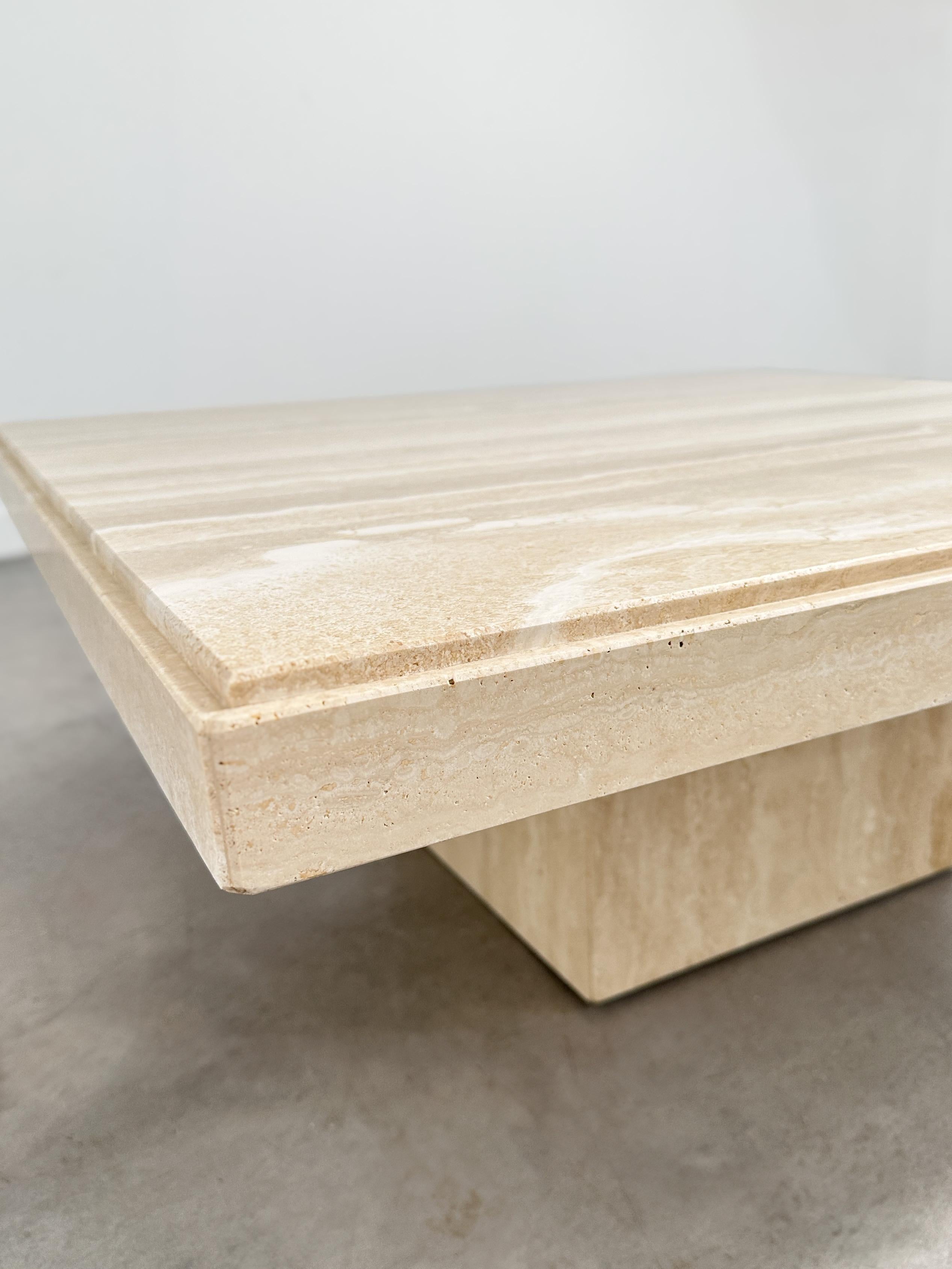 1980s Vintage Travertine Coffee Table In Excellent Condition For Sale In Tempe, AZ