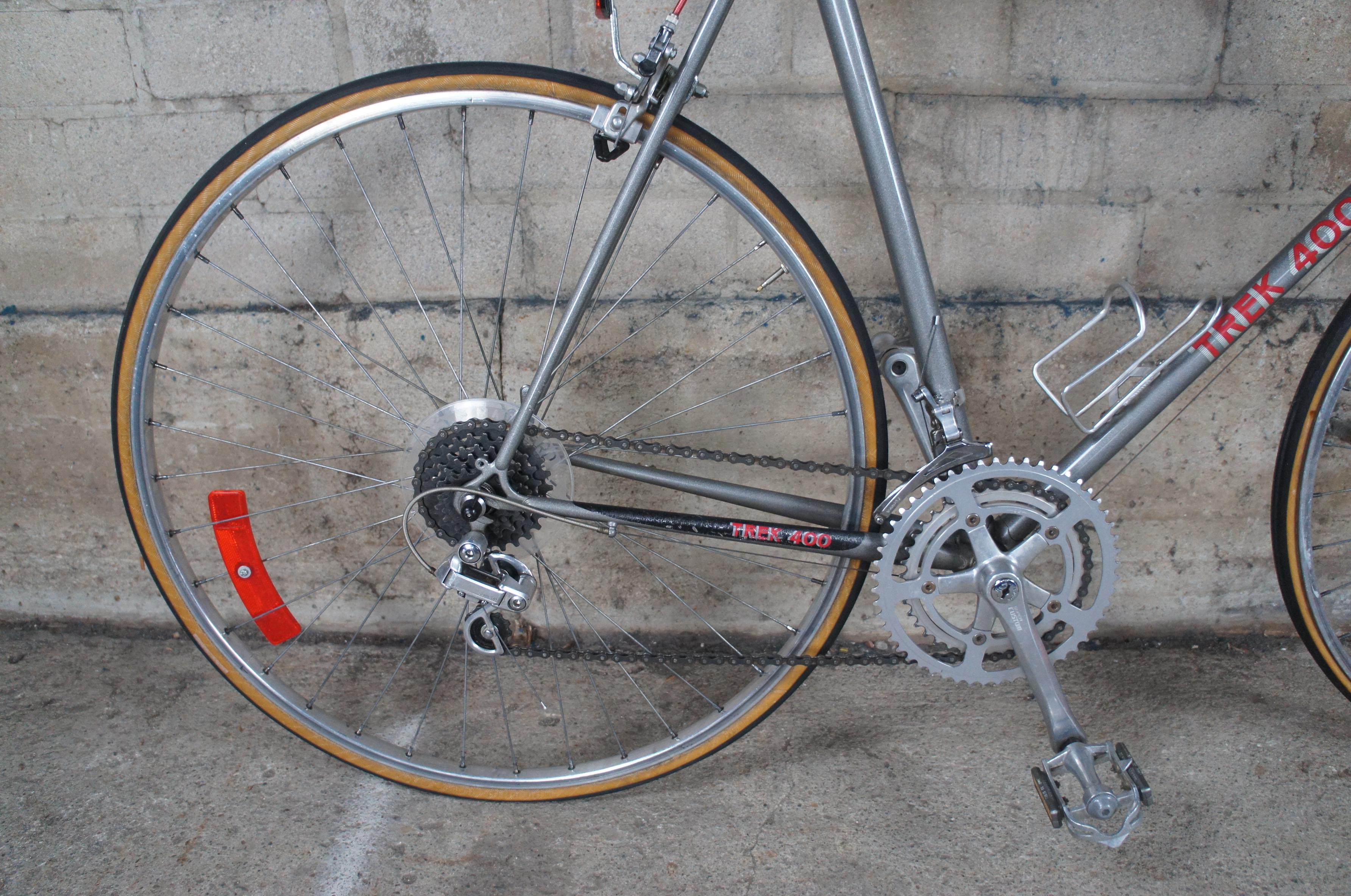 1980s Vintage Trek 400 Mens Touring Steel Road Bike Bicycle Shimano Gray In Good Condition For Sale In Dayton, OH