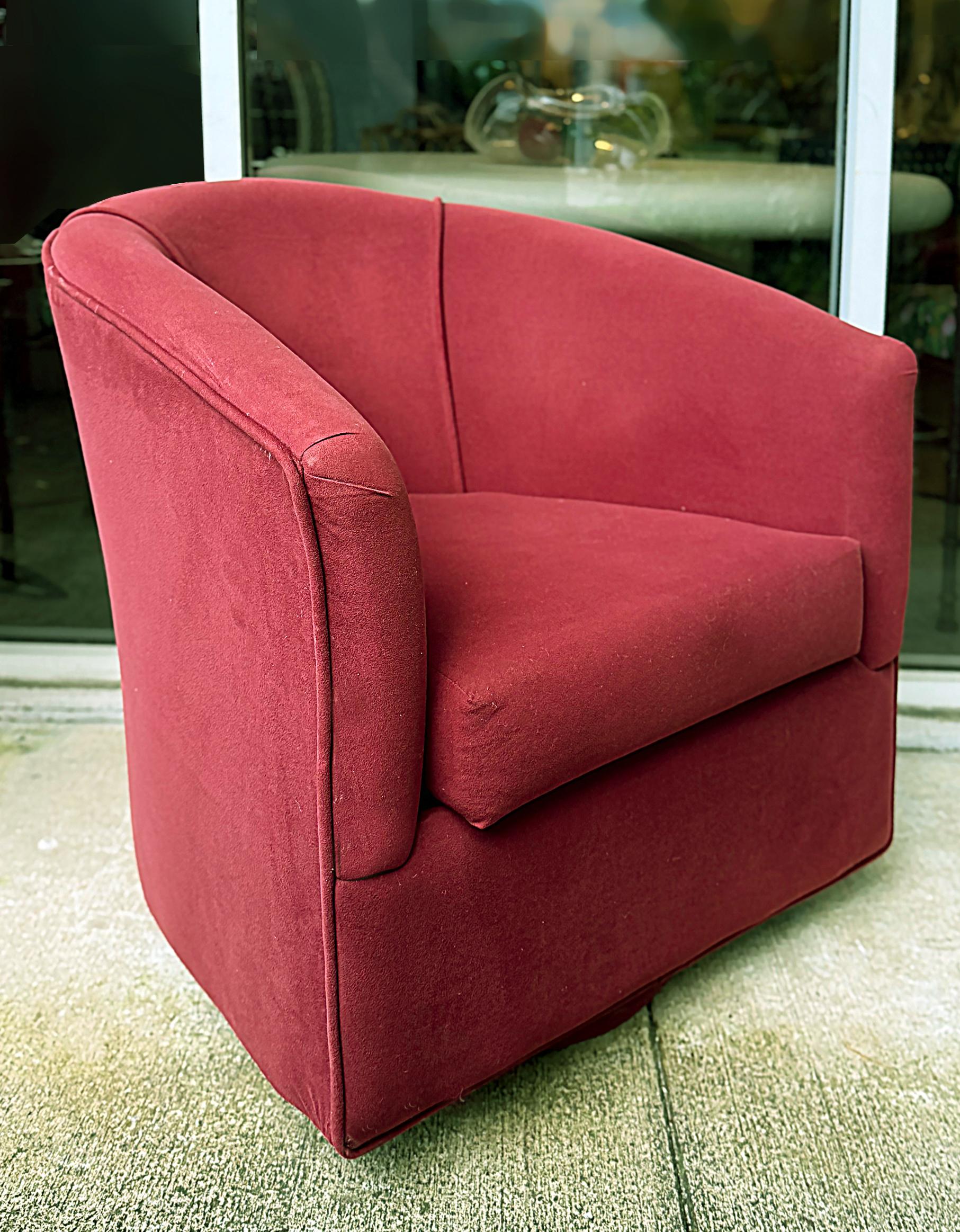 Tessuto 1980s Vintage Upholstered Swivel Barrel Back Club Chairs, Pair, Original Fabric in vendita