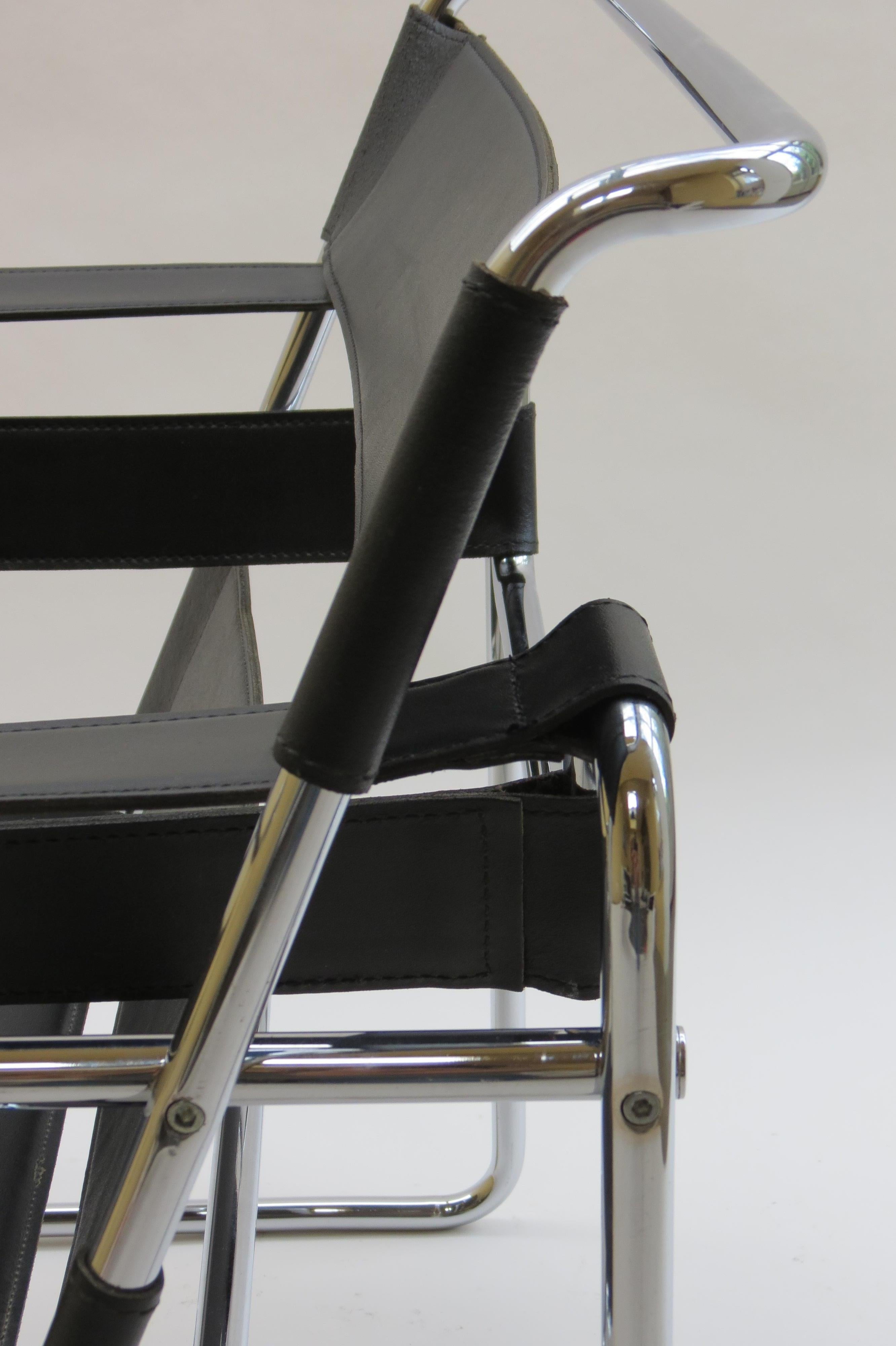 1980s Vintage Wassily B3 Black Leather and Chrome Chair Marcel Breuer 2 Avail B In Good Condition In Stow on the Wold, GB