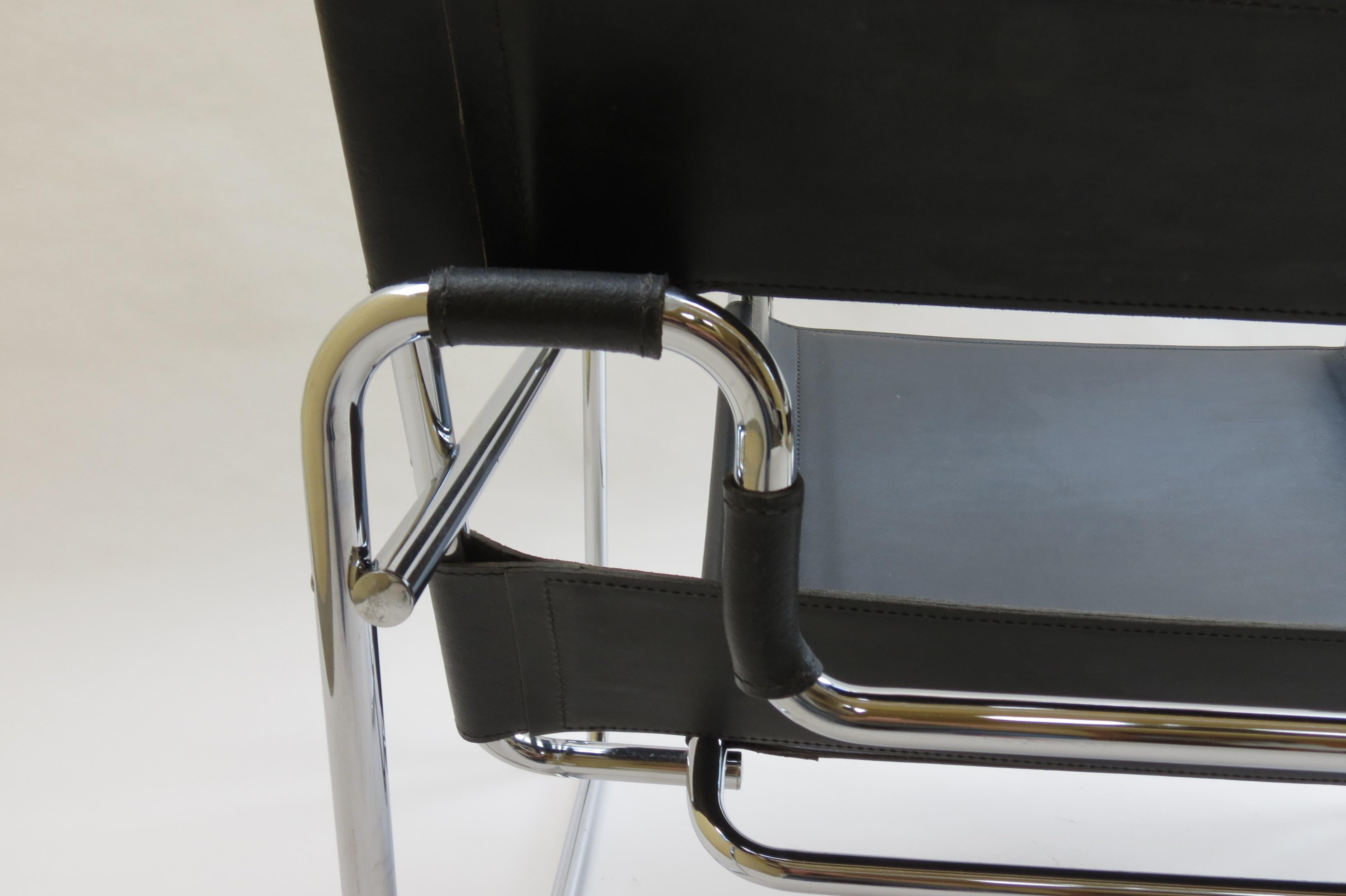 1980s Vintage Wassily B3 Black Leather and Chrome Chair Marcel Breuer 4