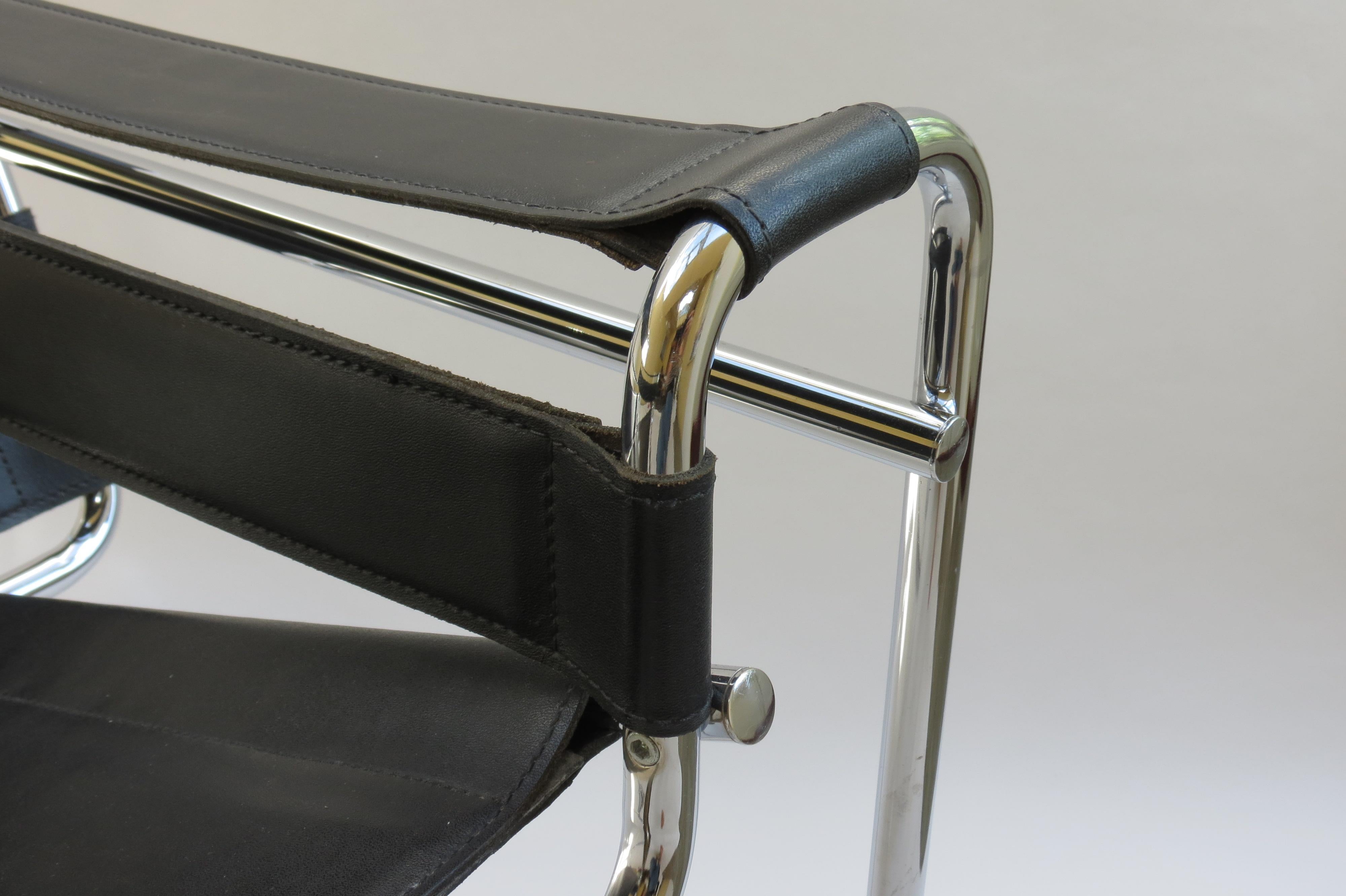 American 1980s Vintage Wassily B3 Black Leather and Chrome Chair Marcel Breuer
