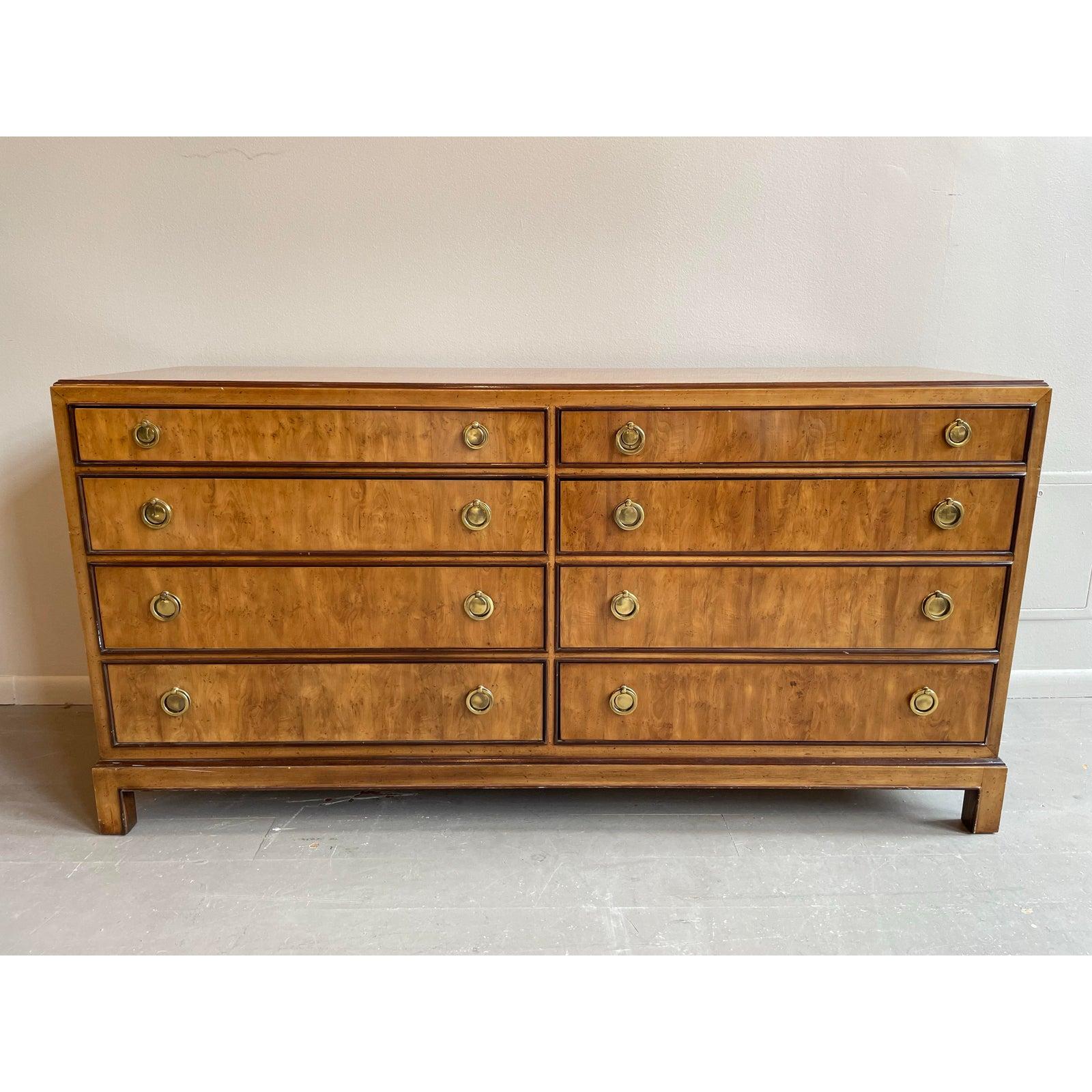 1980s Vintage Wooden Drexel Heritage Dresser For Sale 3