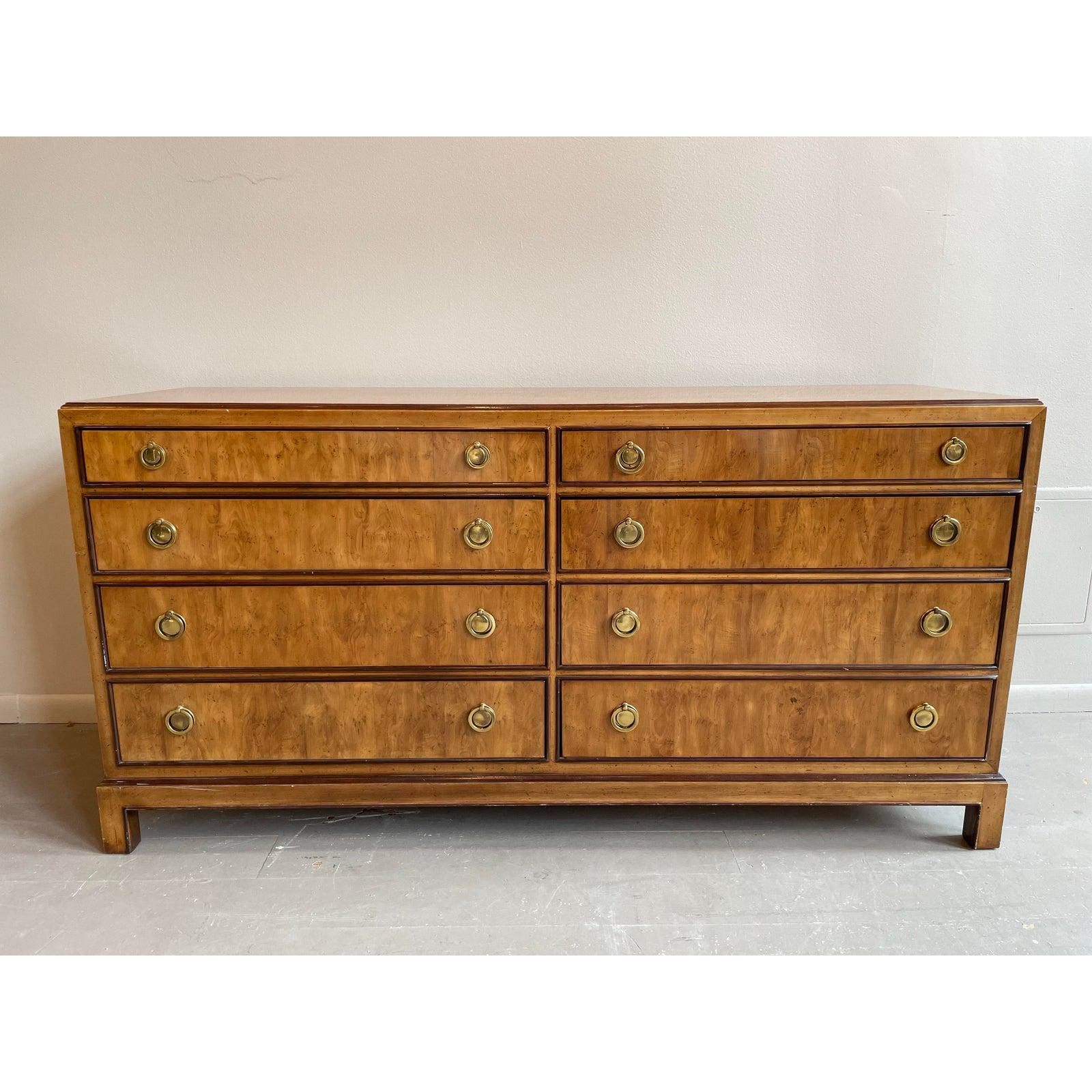 Mid-Century Modern 1980s Vintage Wooden Drexel Heritage Dresser For Sale