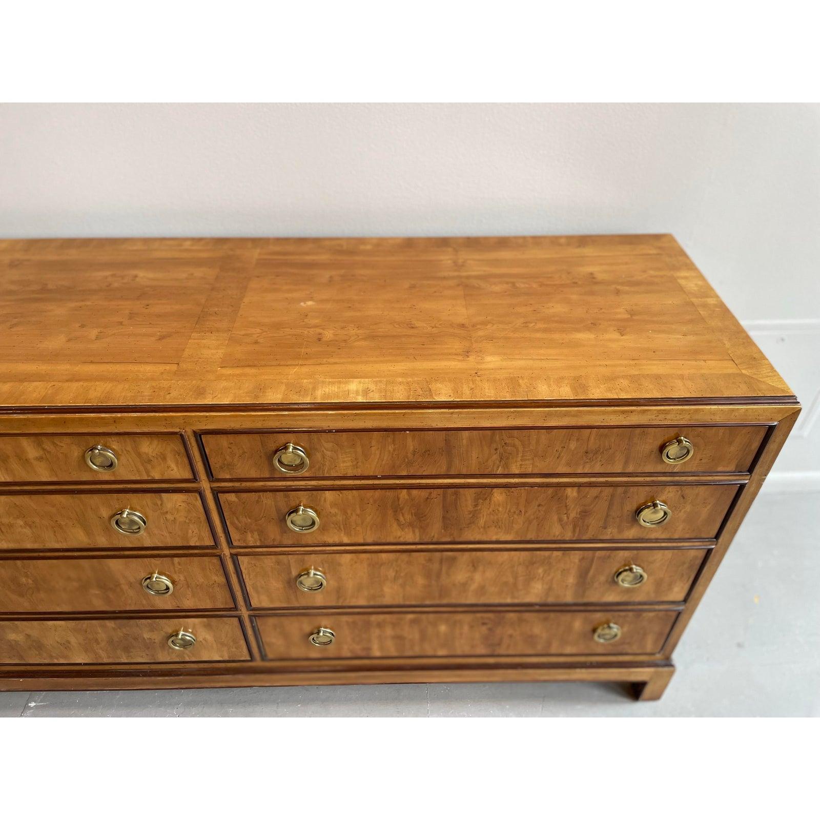 1980s Vintage Wooden Drexel Heritage Dresser For Sale 2