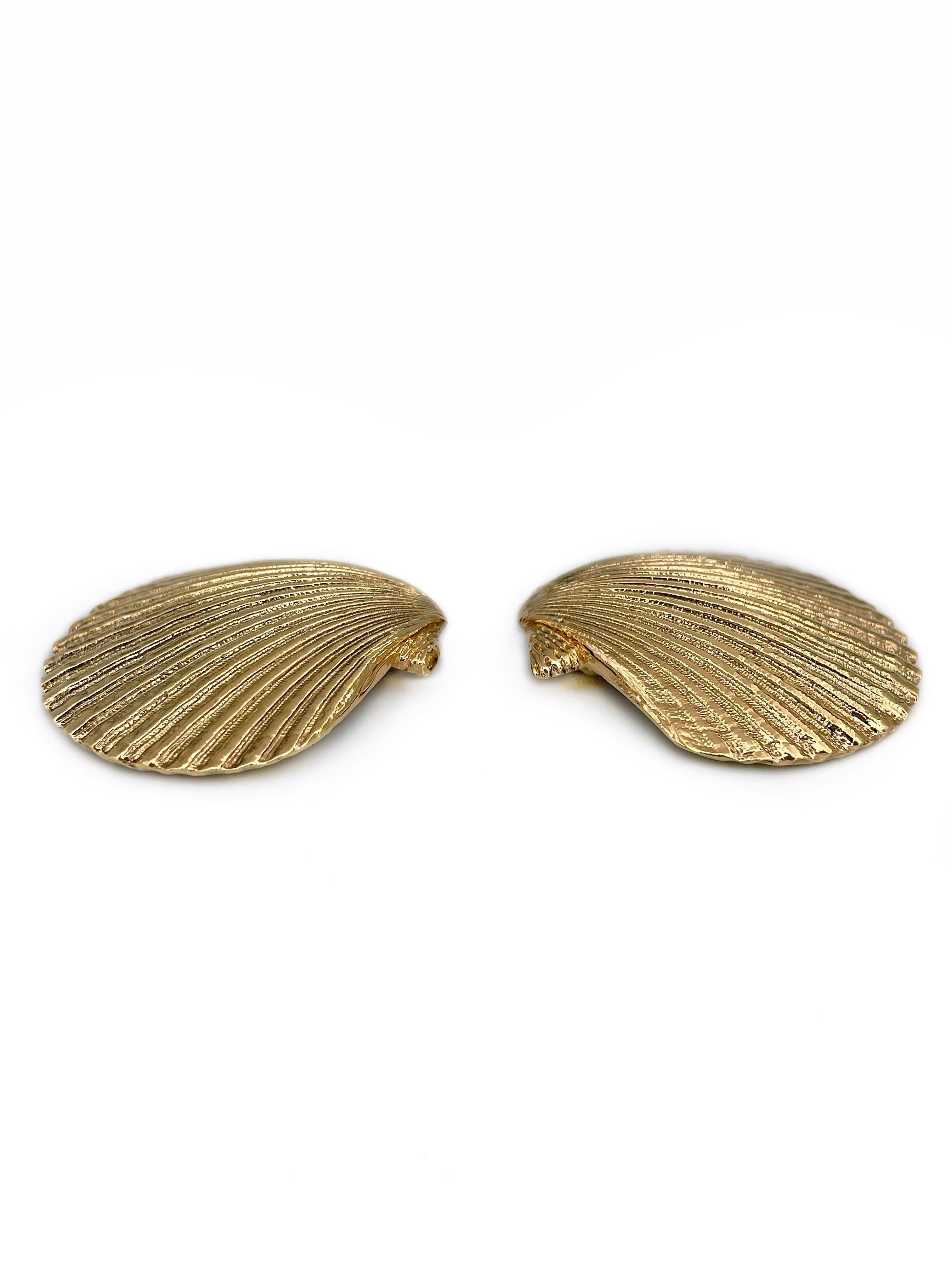Modern 1980s Vintage Yves Saint Laurent Gold Tone Shell Shape Clip-On Earrings