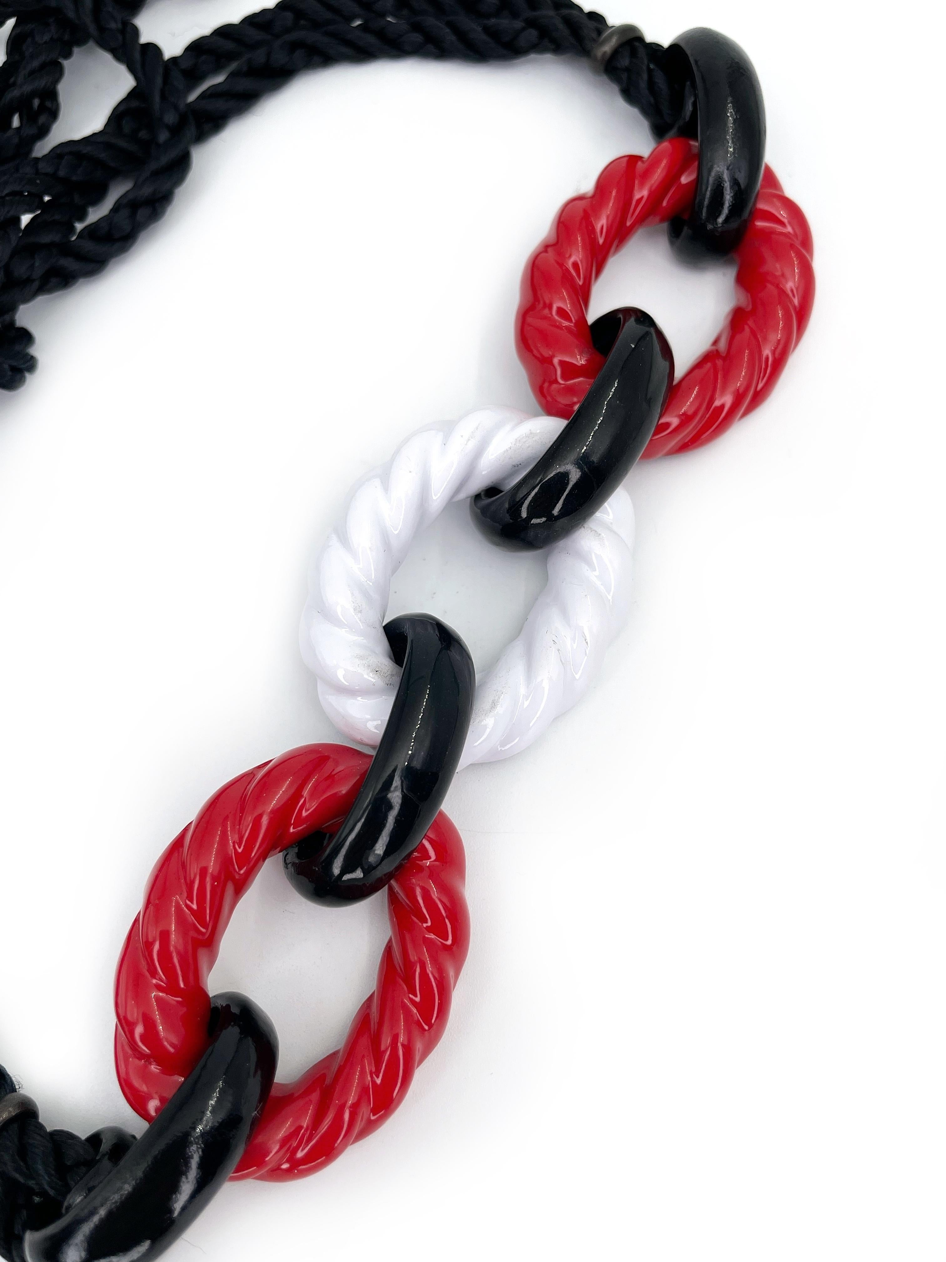 1980s Vintage Yves Saint Laurent YSL Red White Black Link Rope Necklace In Good Condition For Sale In Vilnius, LT