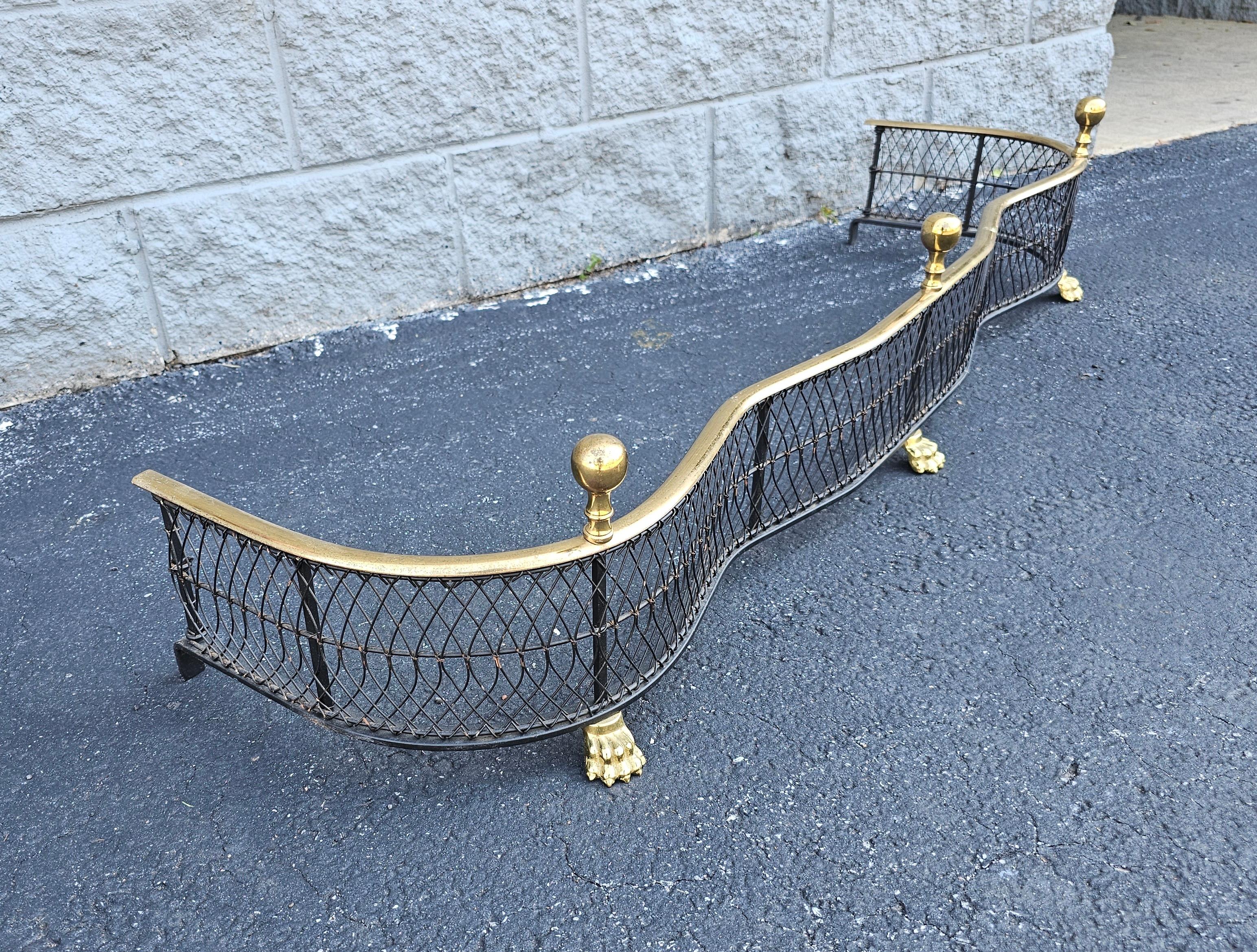 Mid-Century Modern 1980s Virginia Metalcrafters Polished Brass and Iron Fireplace Fender For Sale