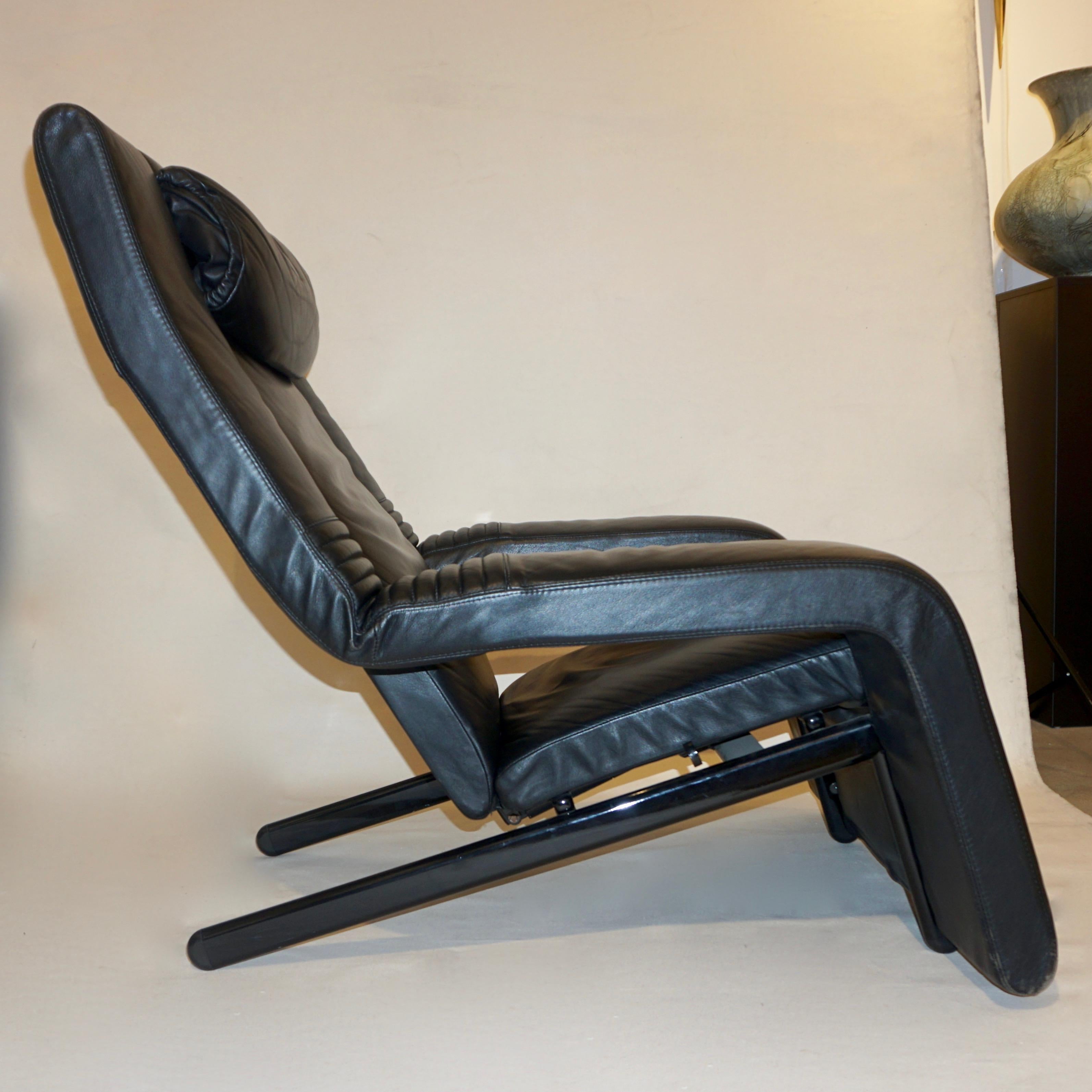 1980s Vitelli & Ammanati for Brunati Vintage Black Leather Reclining Armchair 1