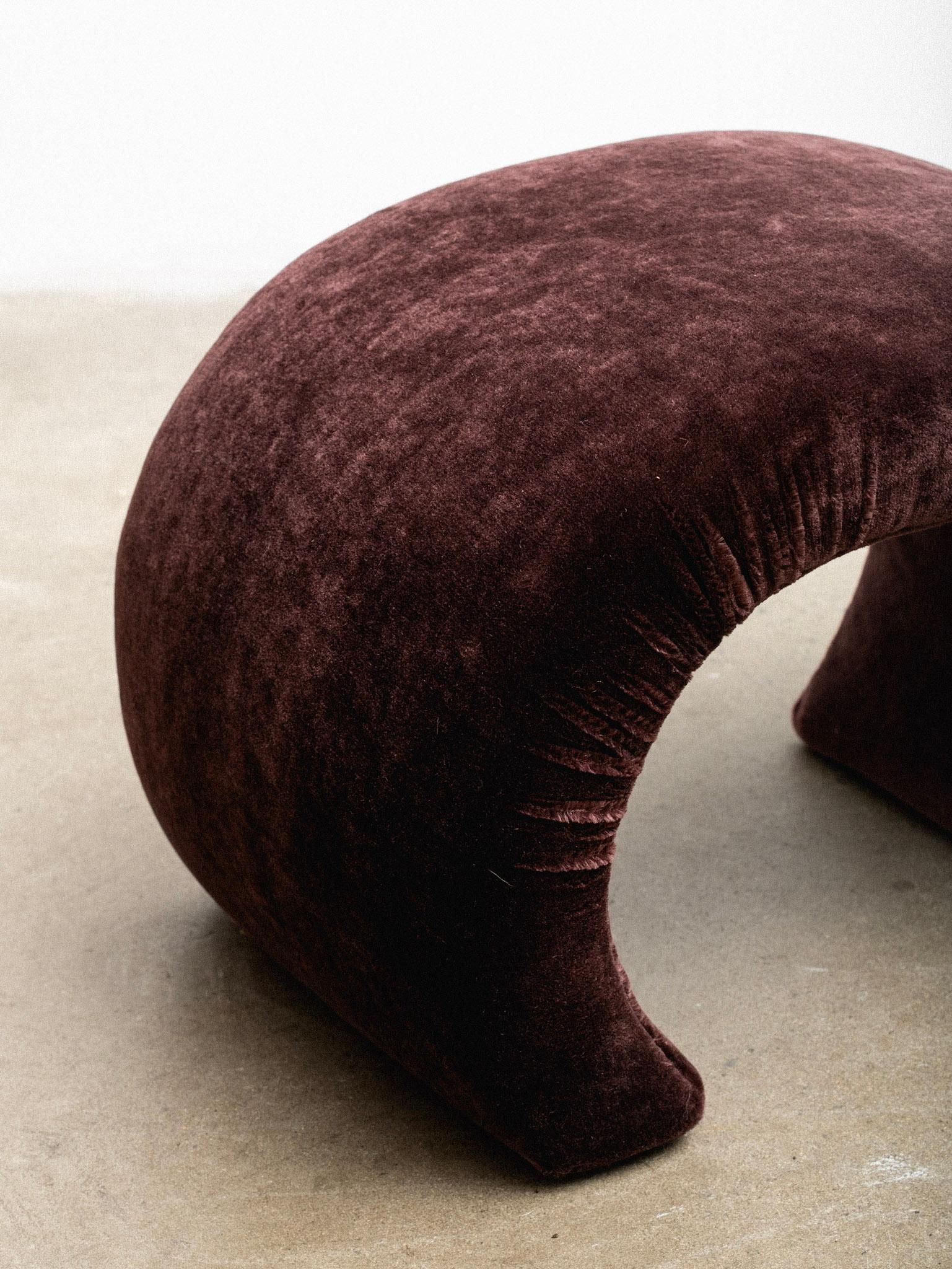 Late 20th Century 1980s Waterfall Bench in Mohair For Sale