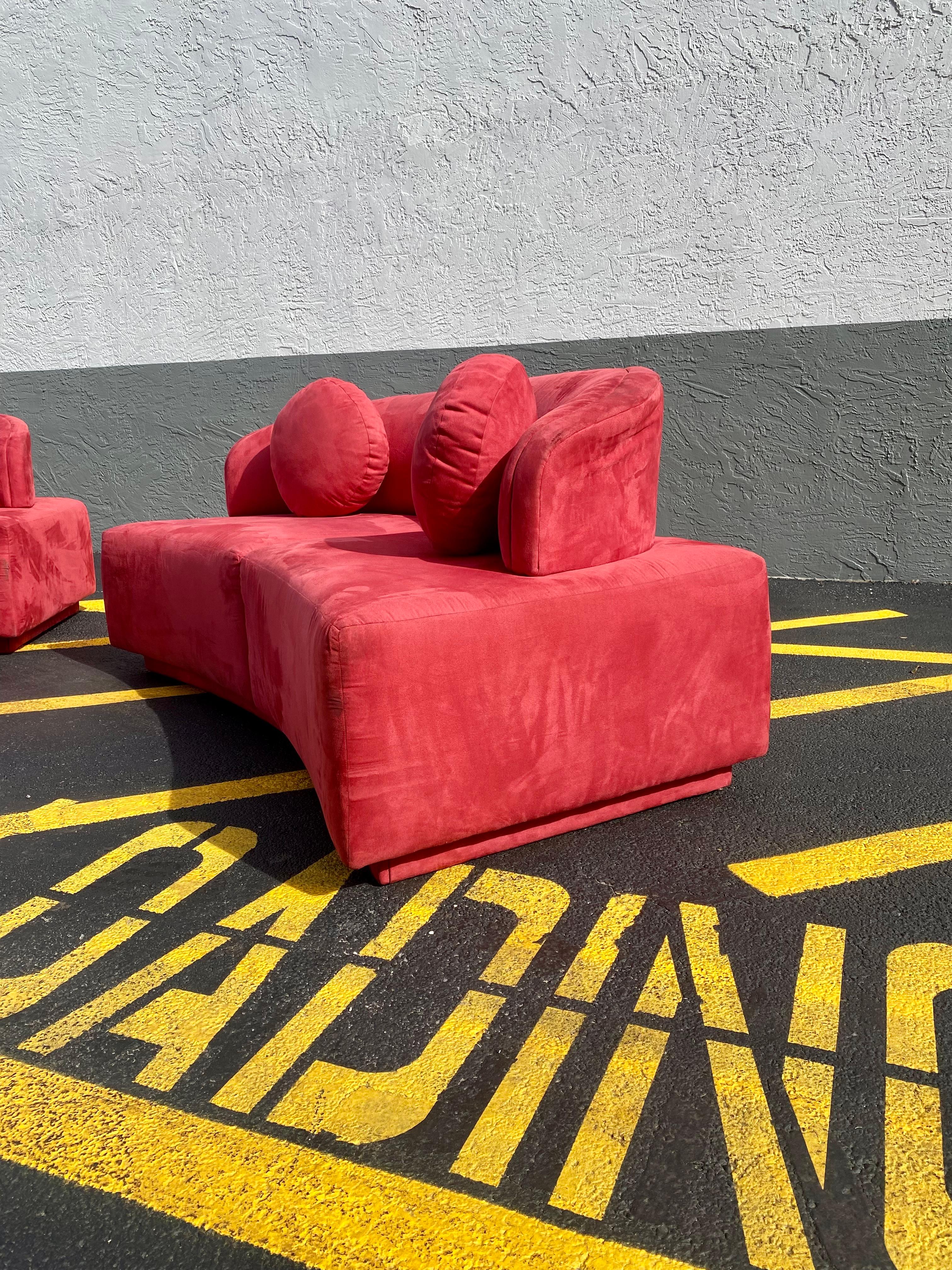 Late 20th Century 1980s Sculptural Weiman Red Cloud Sofa Loveseat, Set of 2 For Sale