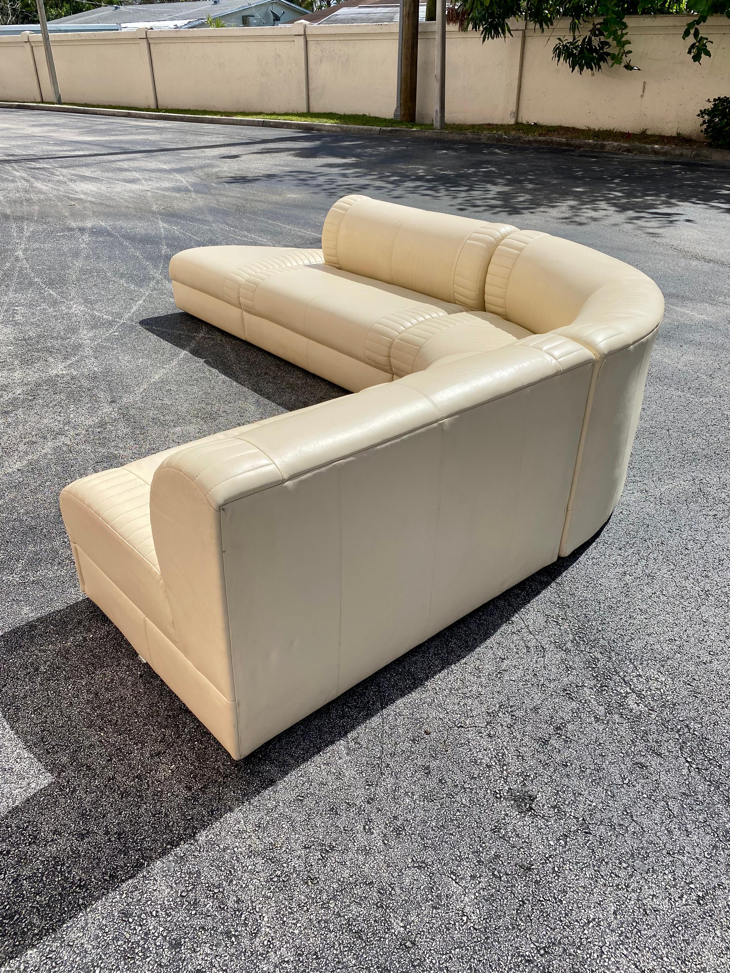 1980s Weiman Serpentine Modular Beige Leather Sectional For Sale 7