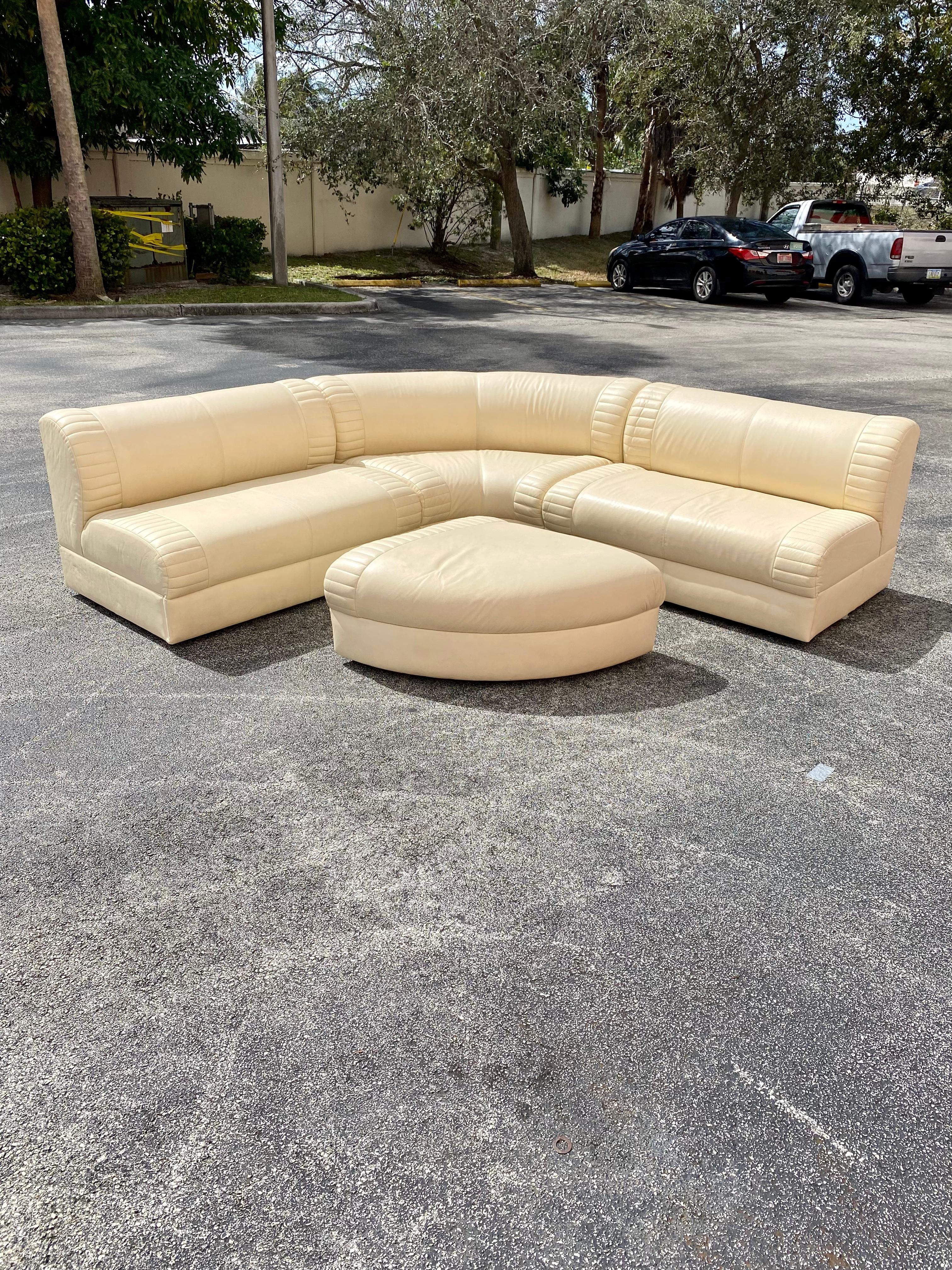 1980s Weiman Serpentine Modular Beige Leather Sectional For Sale 2