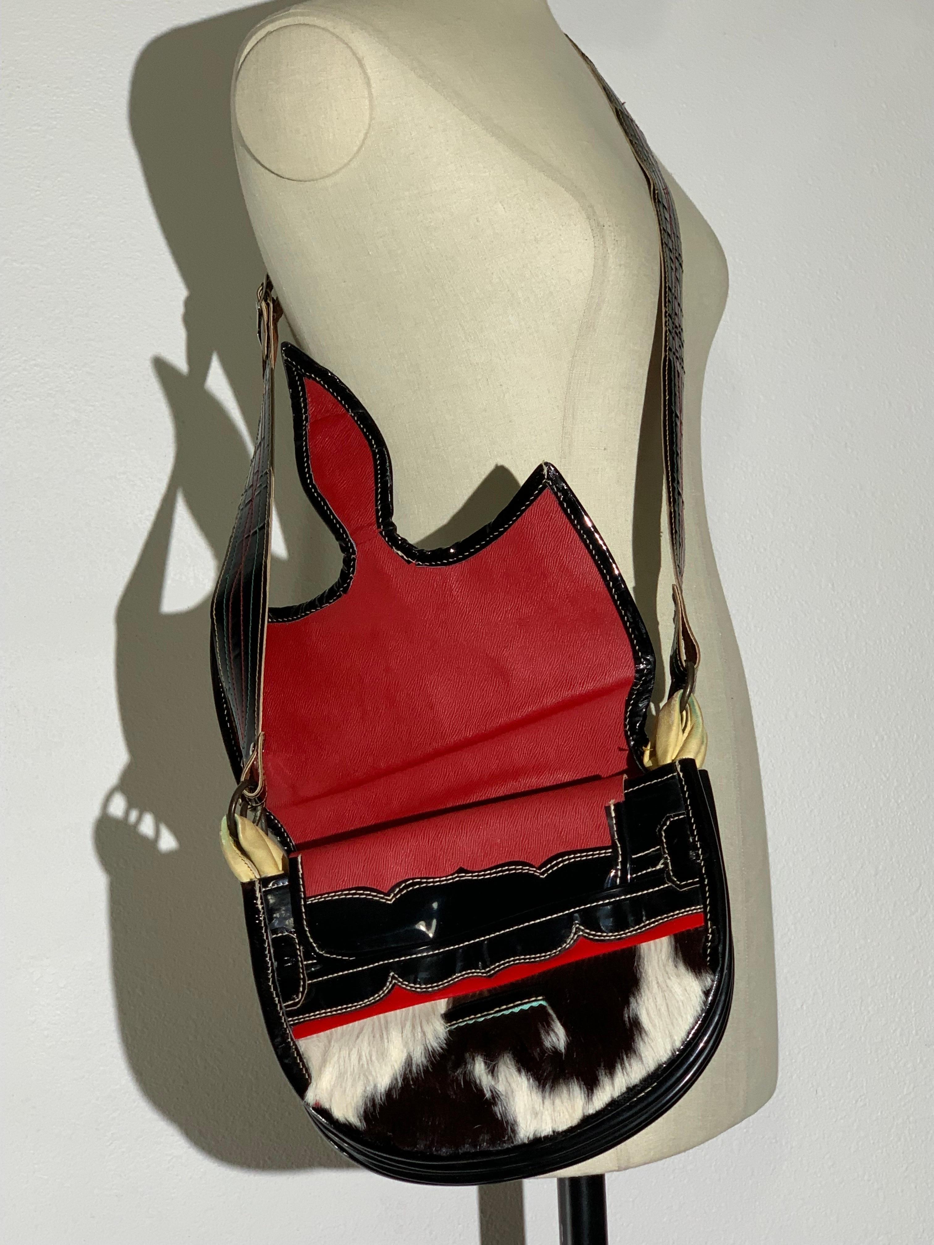 1980s Western-Inspired Black/White Cowhide & Patent Leather Saddle Shoulder Bag For Sale 7