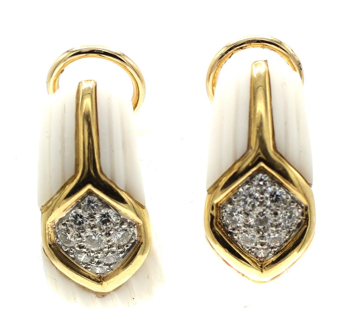 Pendientes Oro Amarillo 18 Kilates Coral Blanco Diamante Años 80 Corte mixto en venta