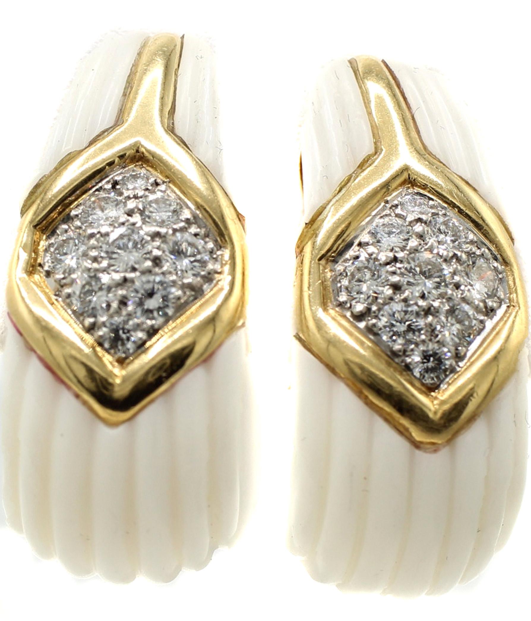 Pendientes Oro Amarillo 18 Kilates Coral Blanco Diamante Años 80 en venta 1