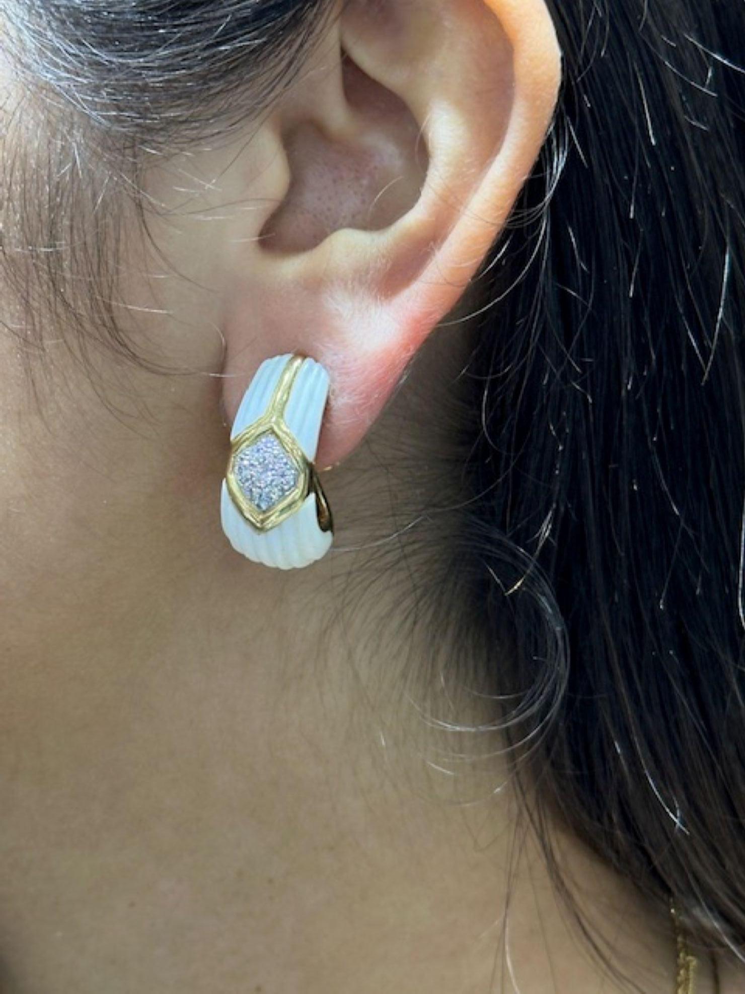 Pendientes Oro Amarillo 18 Kilates Coral Blanco Diamante Años 80 en venta 4