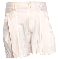 1980'S White Cotton Twill High Waisted Pleated  Shorts