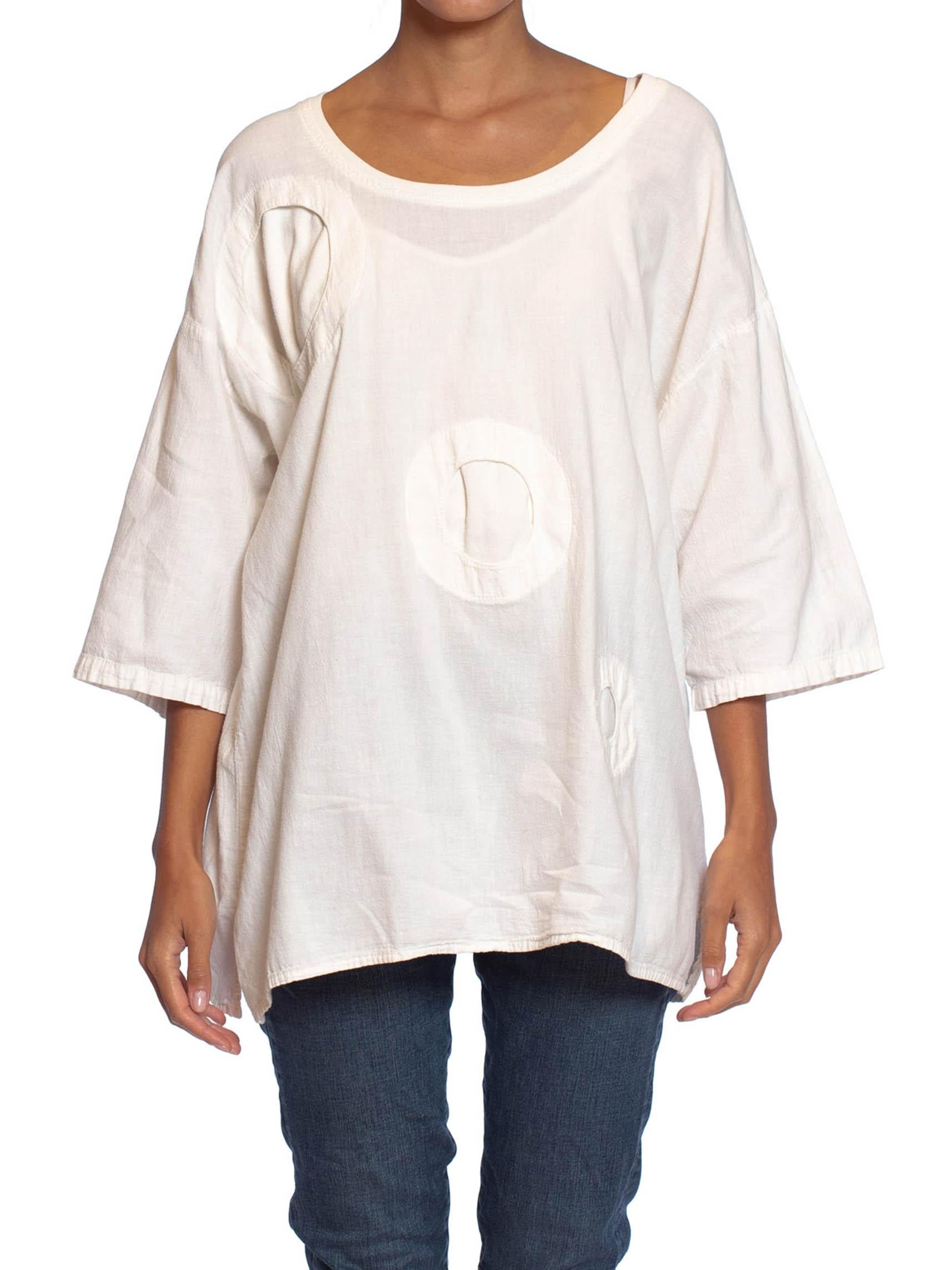 1980S White Cotton Woven Oversized  T-Shirt With 3D Circles In Excellent Condition For Sale In New York, NY