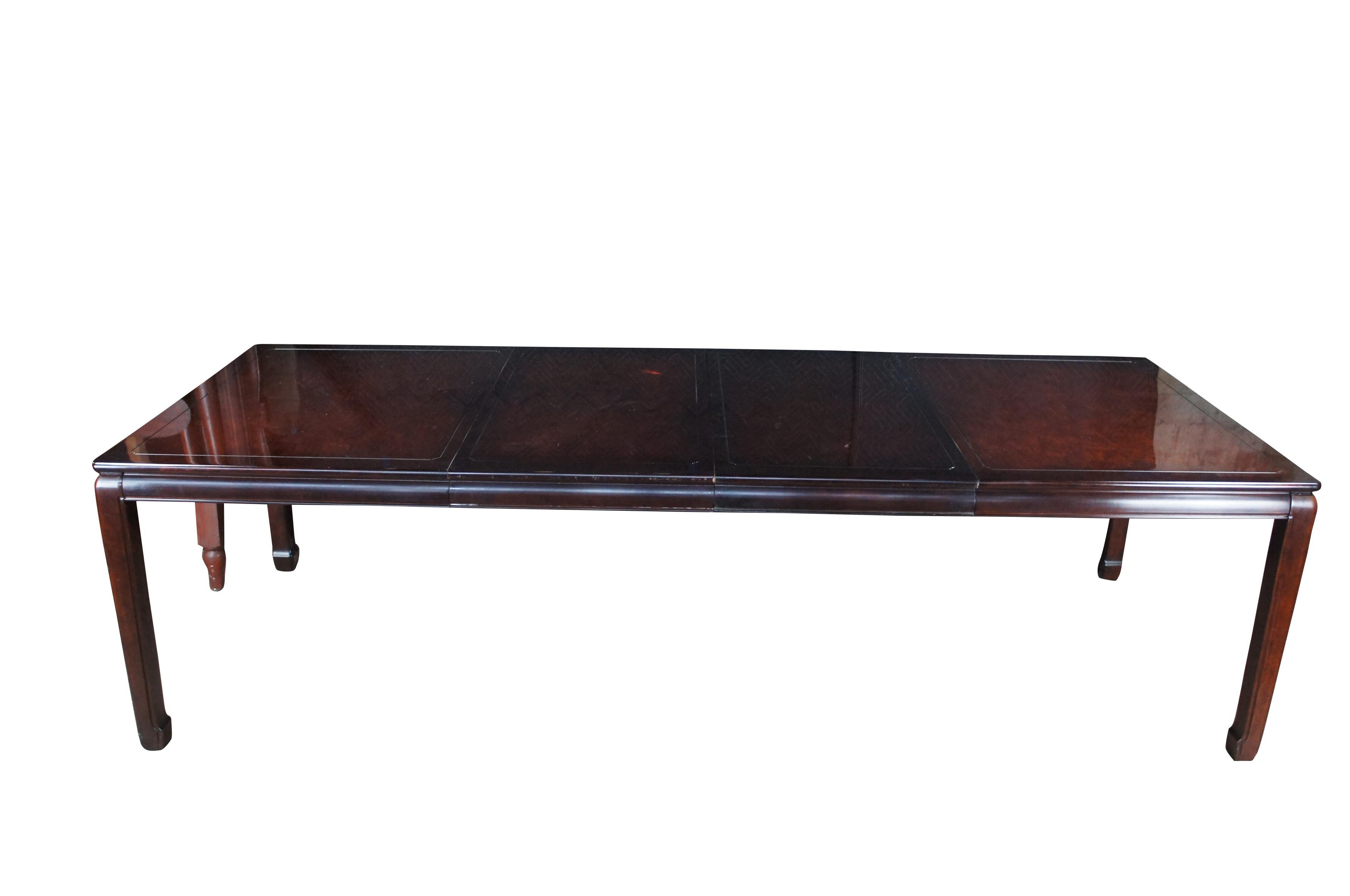 Chinoiseries 1980s White Furniture Mahogany & Burl Mandarin Chinoiserie Ming Dining Table en vente