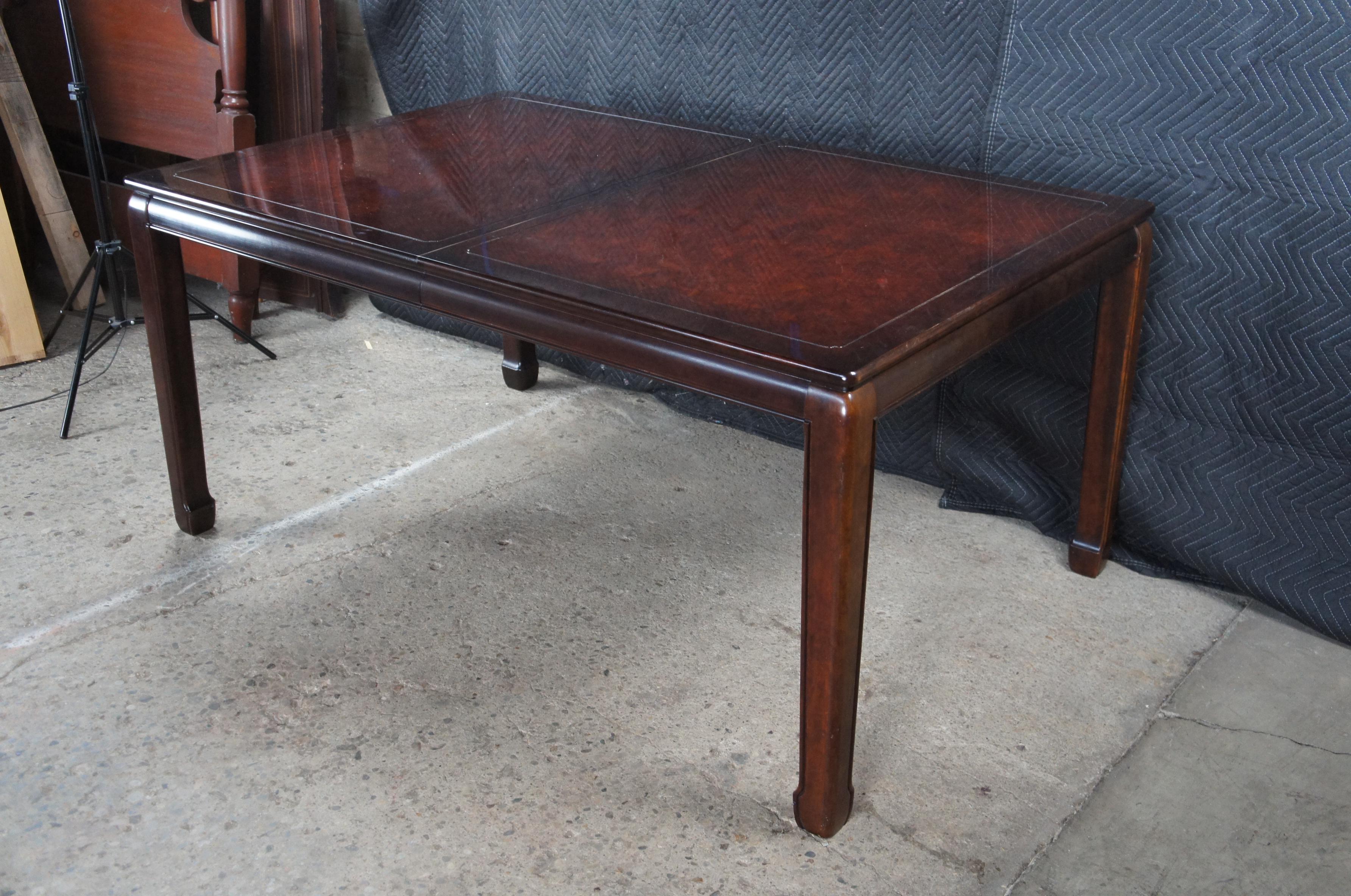 Américain 1980s White Furniture Mahogany & Burl Mandarin Chinoiserie Ming Dining Table en vente