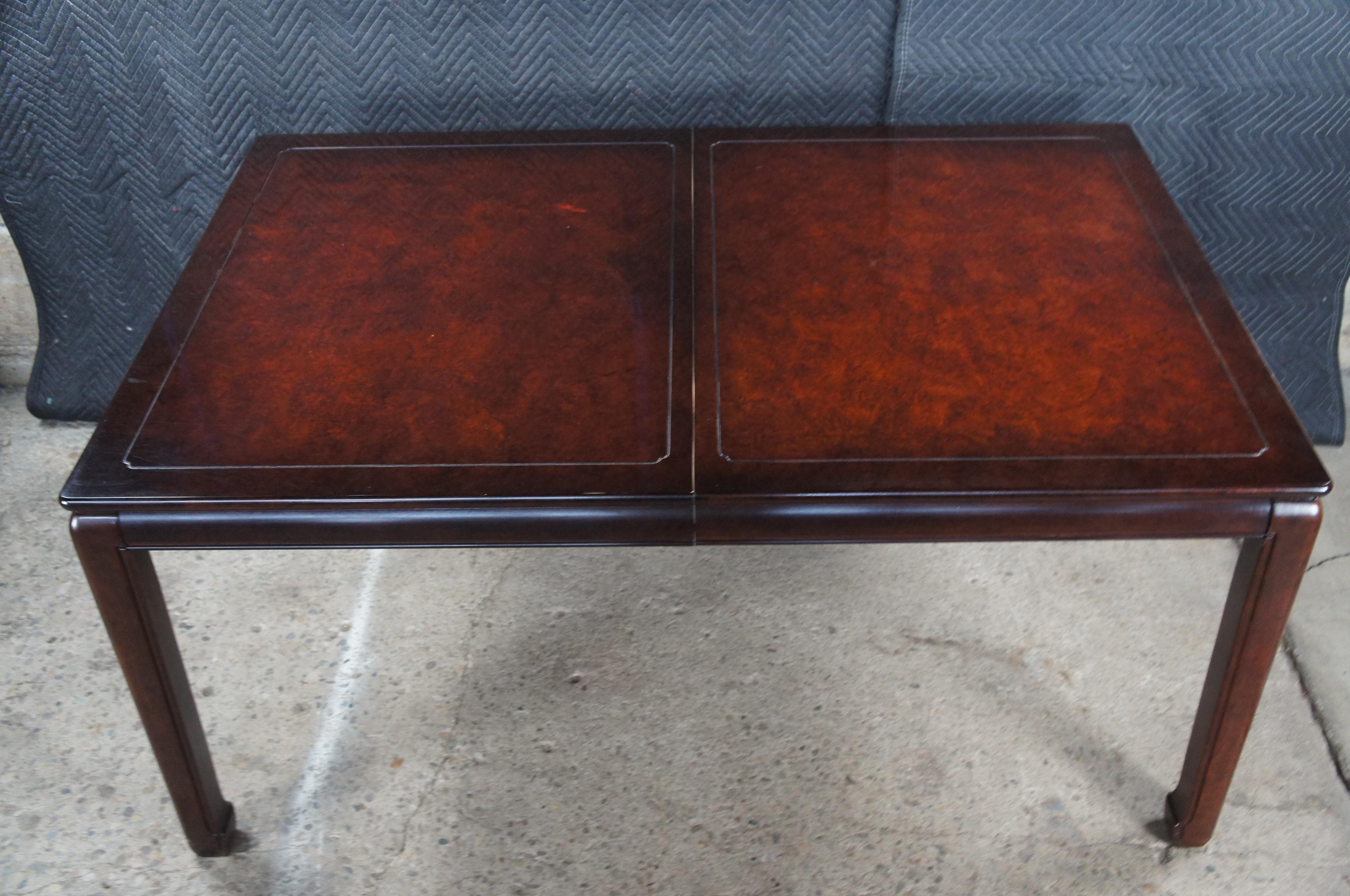 1980s White Furniture Mahogany & Burl Mandarin Chinoiserie Ming Dining Table Bon état - En vente à Dayton, OH
