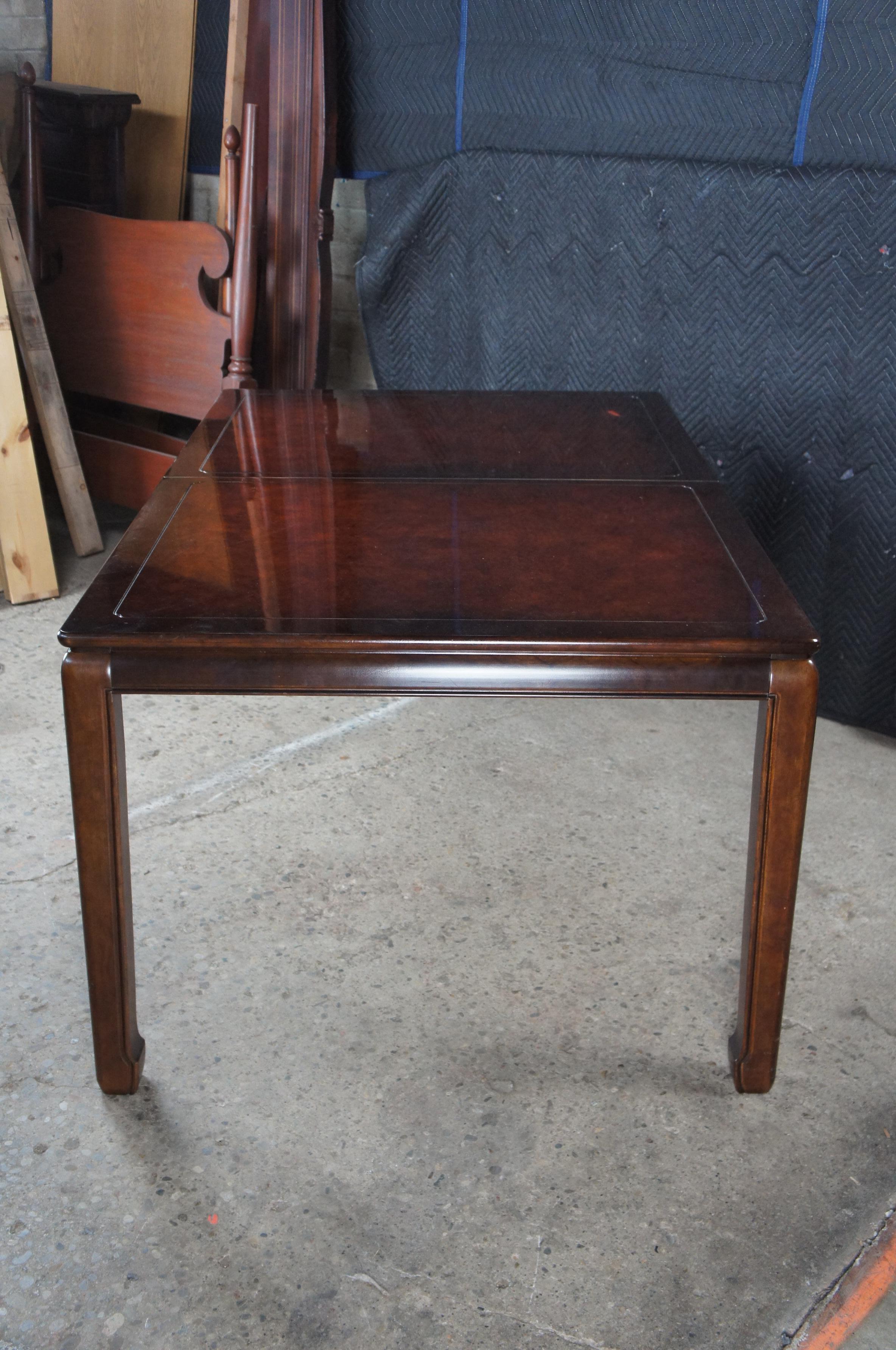 1980s White Furniture Mahogany & Burl Mandarin Chinoiserie Ming Dining Table en vente 1