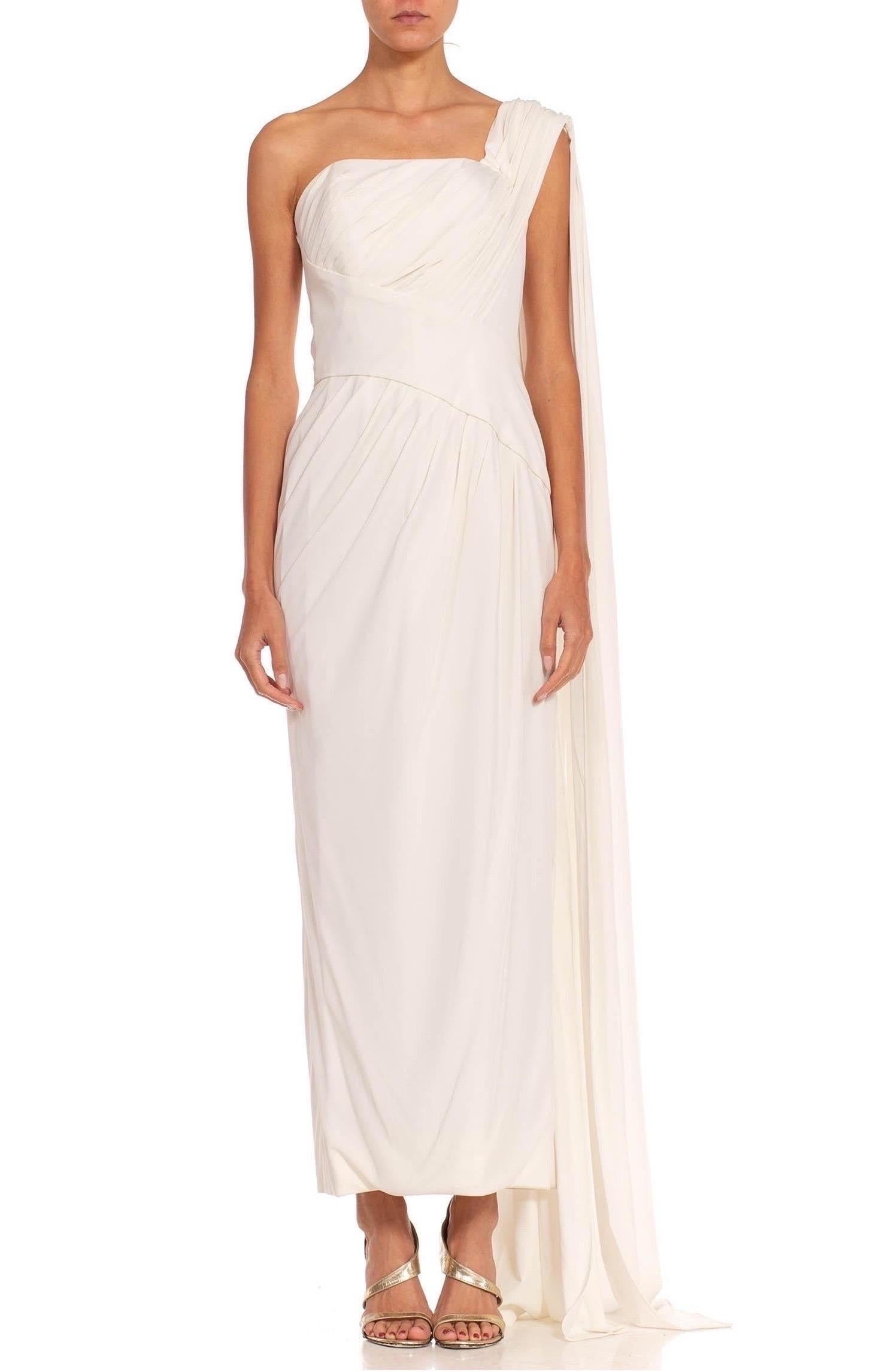 1980S White Polyester Blend Grecian Inspired Style Draped Gown With Boning In Excellent Condition For Sale In New York, NY
