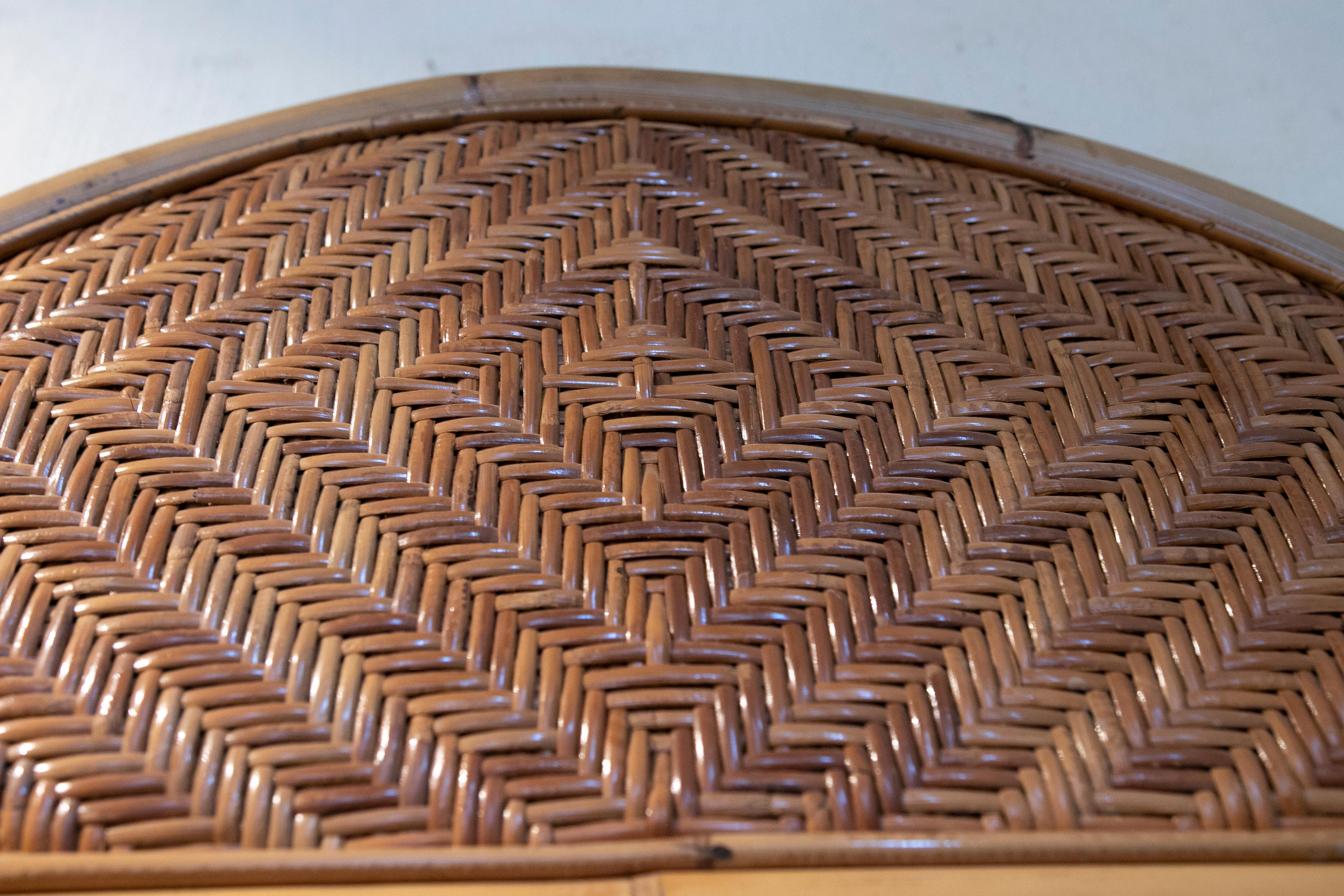1980s Wicker and Bamboo Wall Mirror In Good Condition For Sale In Marbella, ES