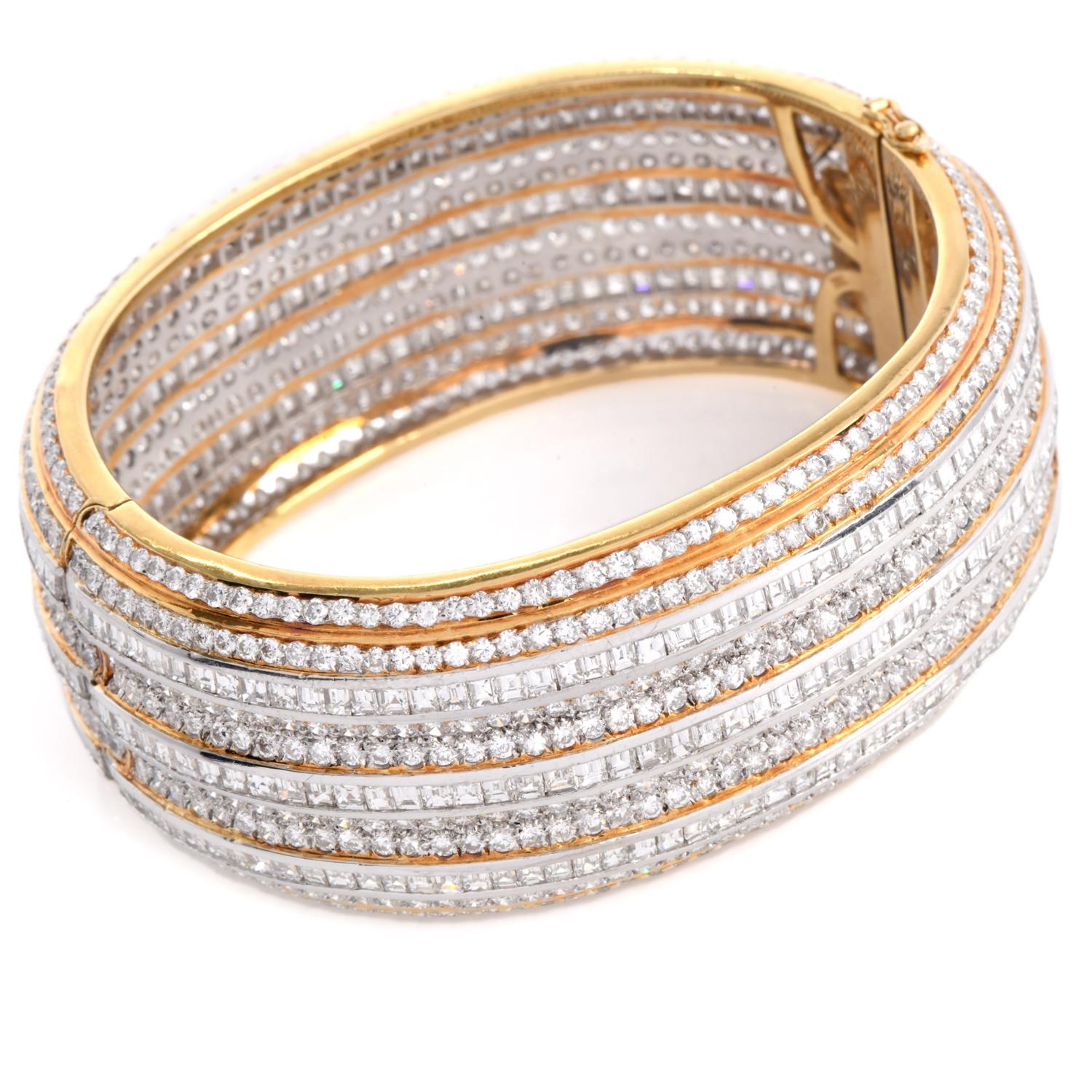 1980's Wide 31.0 Carats Diamond 18K Gold  Statement Bangle Bracelet In Excellent Condition For Sale In Miami, FL
