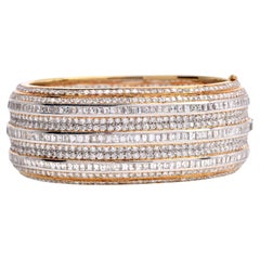 1980's Wide 31.0 Carats Diamond 18K Gold  Statement Bangle Bracelet