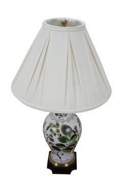 1980er Wildwood Chinoiserie Schmetterlinge Blätter Efeu Tischlampe 31"