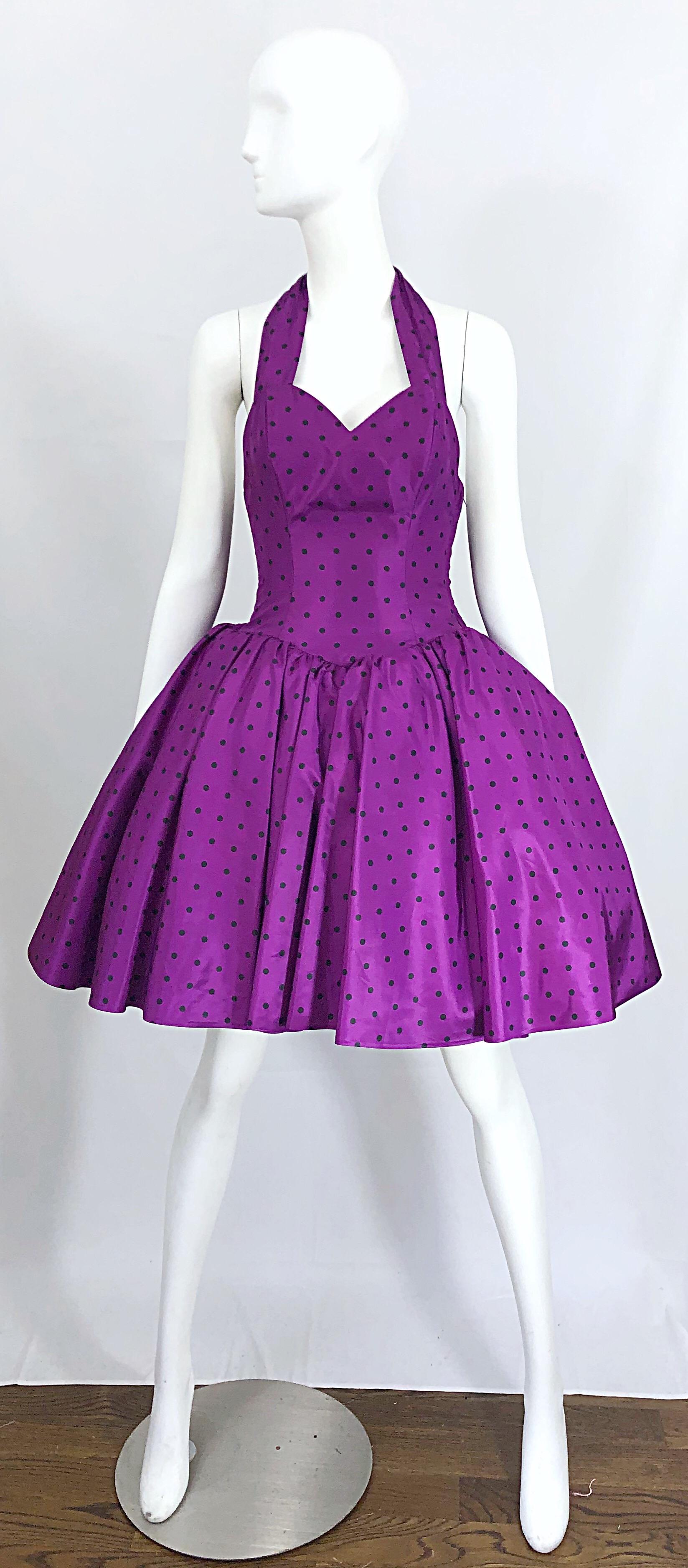 Rare and fabulous 1980s WILLIWEAR / WILLI SMITH purple and green polka dot taffeta mini halter dress! Features a fitted boned bodice with long sashes that tie at the back neck. Hidden zipper up the side with hook-and-eye closure. Attached violet