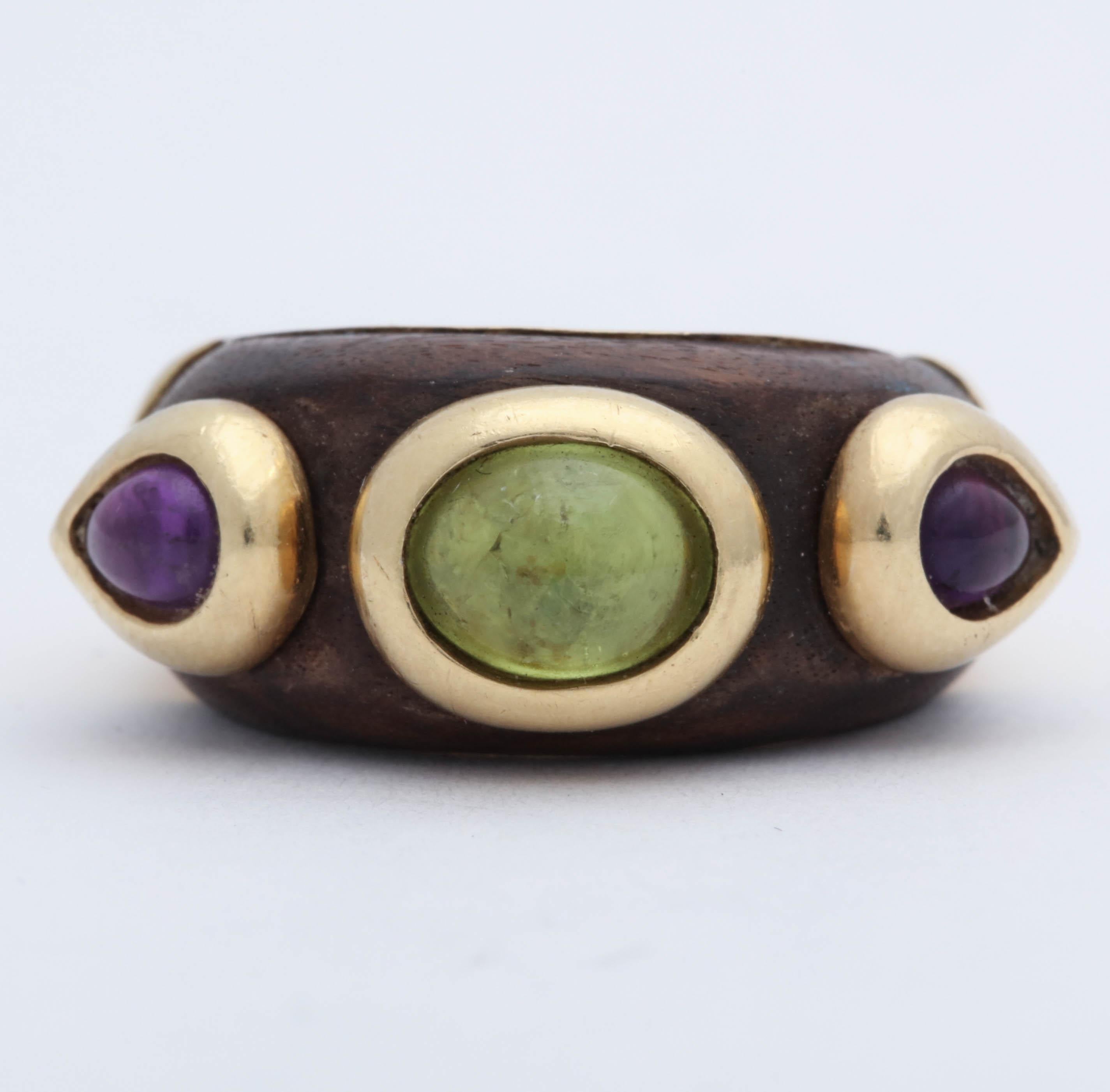 Women's or Men's 1980s Wood Amethyst with Cabochon Peridot Gold Cocktail Band Style Ring