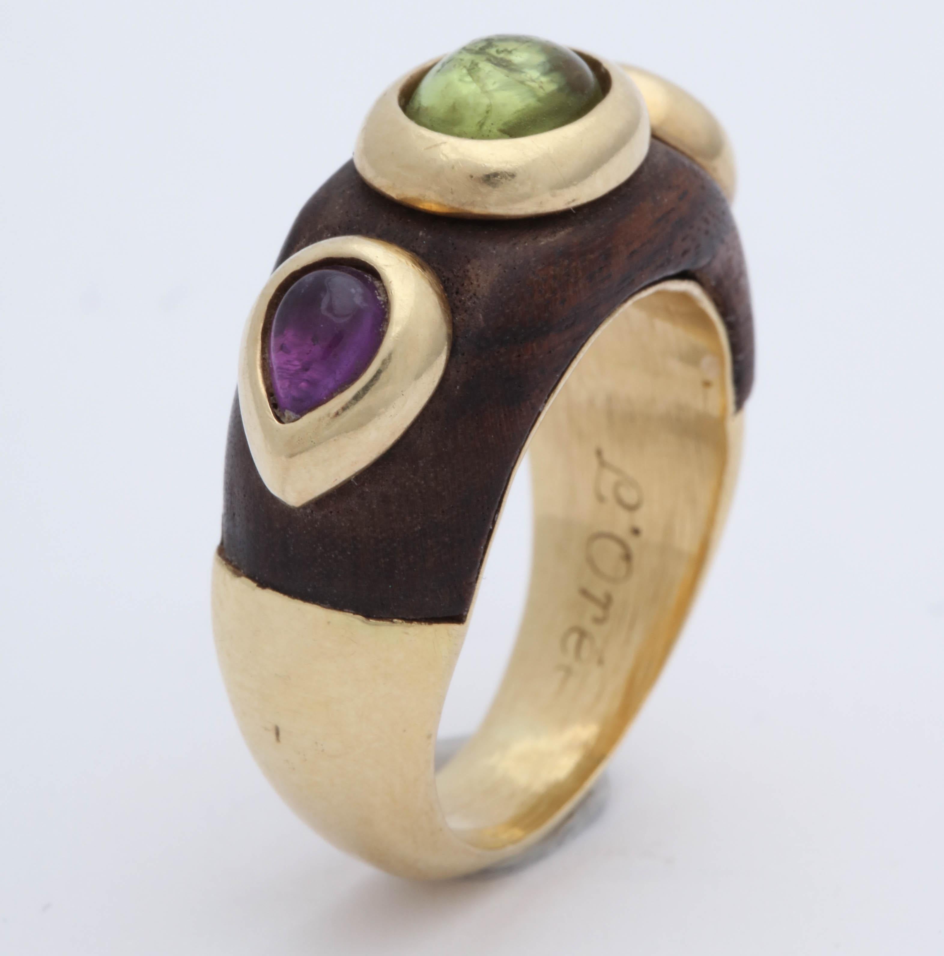 1980s Wood Amethyst with Cabochon Peridot Gold Cocktail Band Style Ring 2