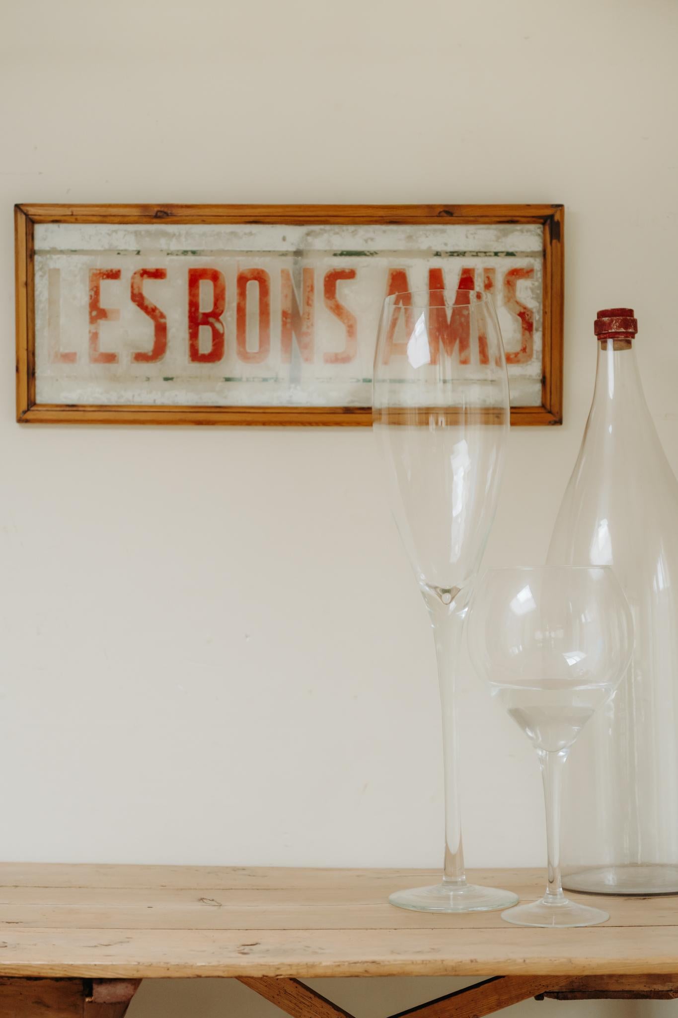 1980's xl Weinglas ... Werbeschild ... im Angebot 3