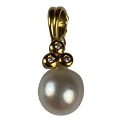 1980s Yellow Gold and White Diamond and Pearl Pendant