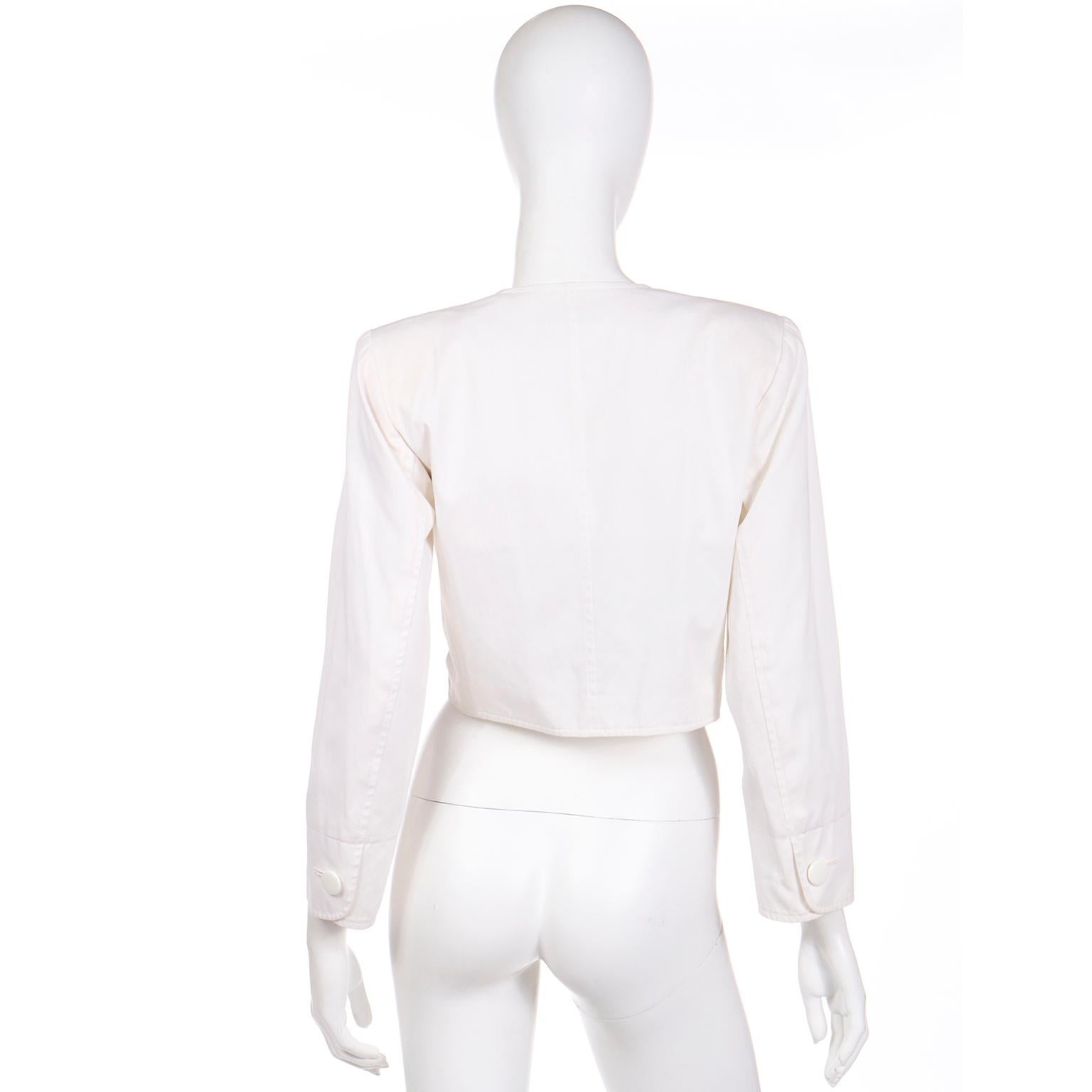 1980s YSL Yves Saint Laurent Vintage White Cotton Cropped Jacket In Excellent Condition For Sale In Portland, OR