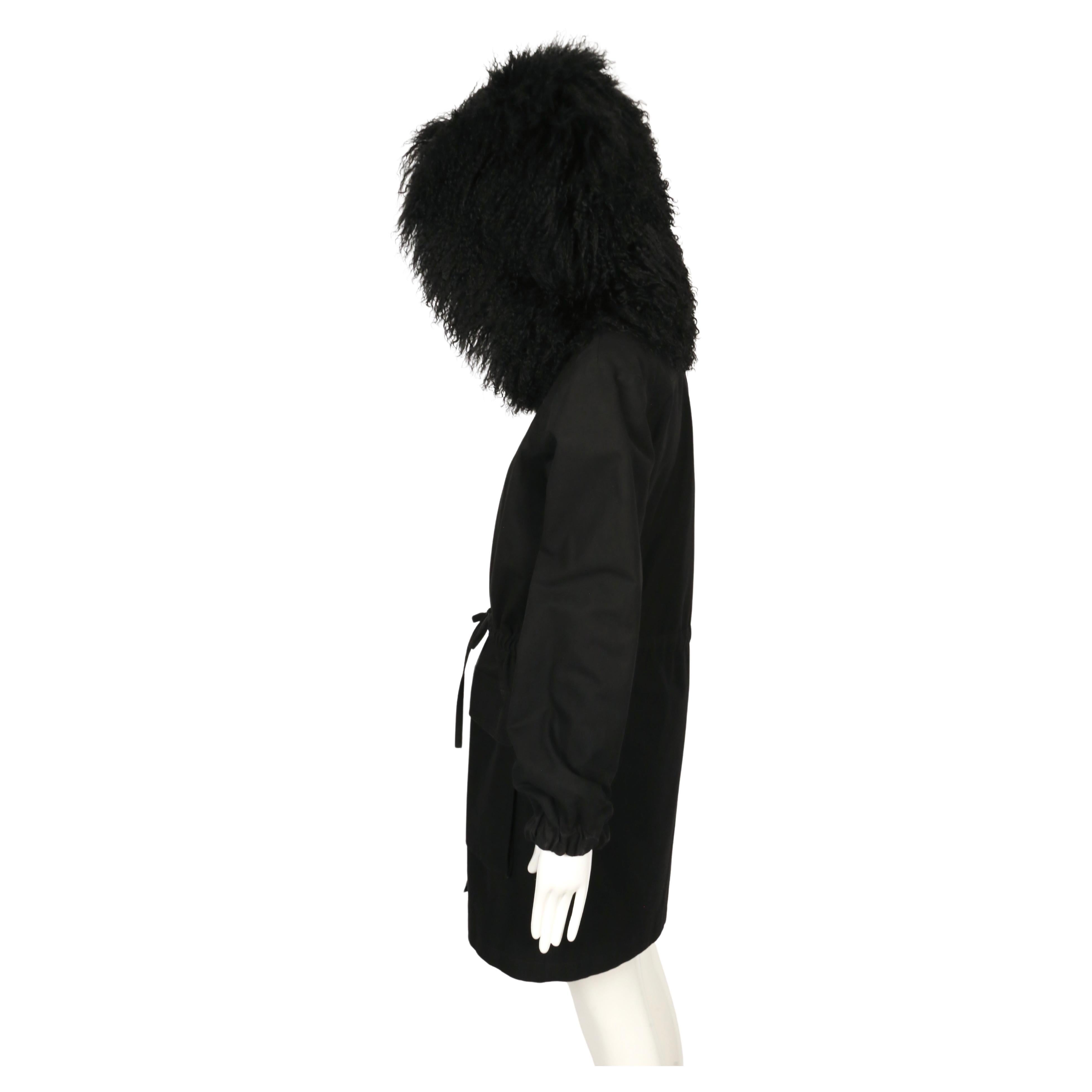 1980's YVES SAINT LAURENT black cotton parka with oversized curly lamb hood en venta 6