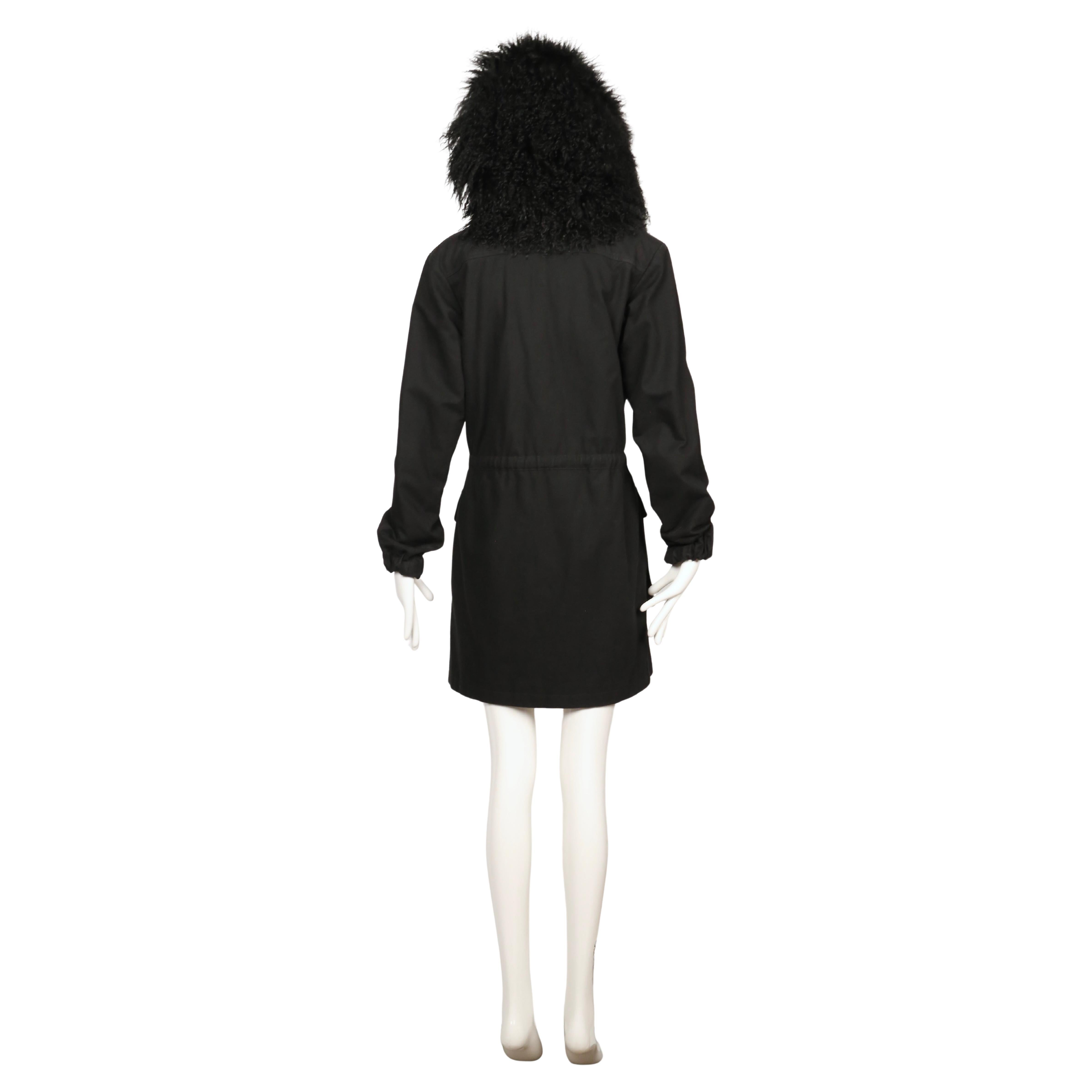 1980's YVES SAINT LAURENT black cotton parka with oversized curly lamb hood en venta 8