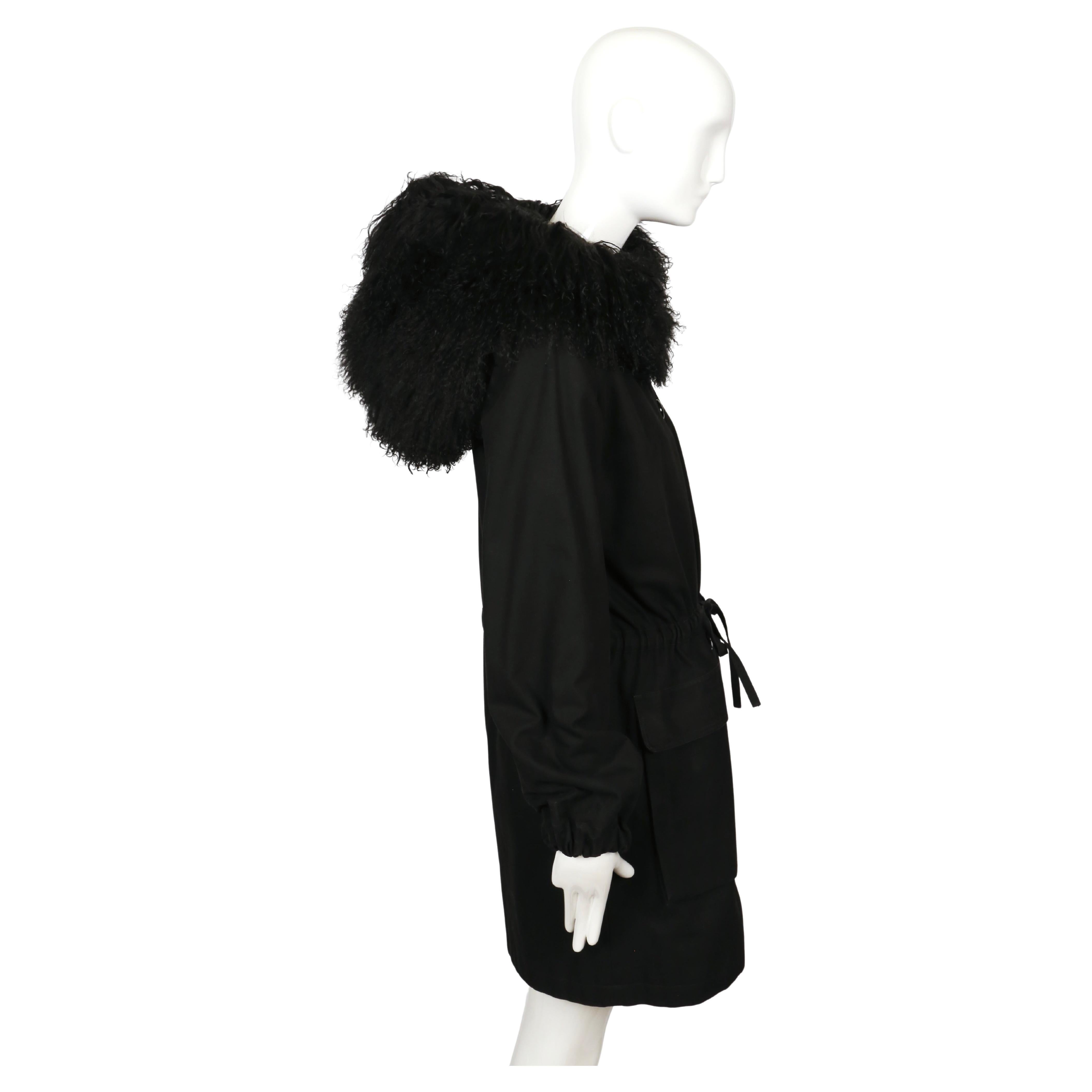Femenino o masculino 1980's YVES SAINT LAURENT black cotton parka with oversized curly lamb hood en venta
