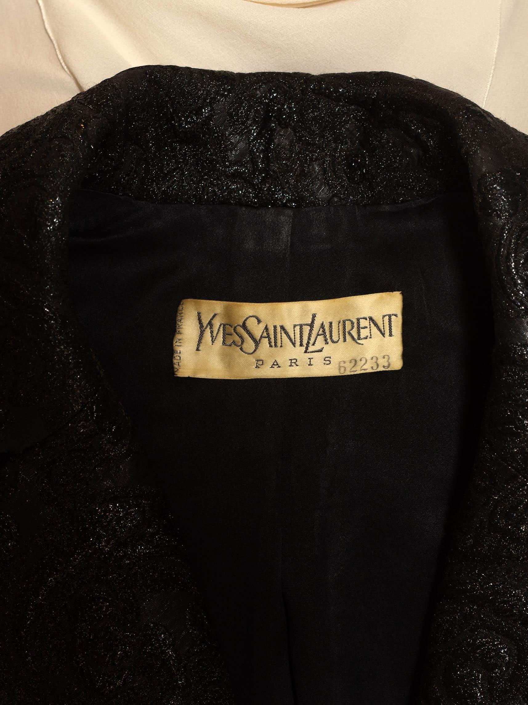 1980S YVES SAINT LAURENT Black Haute Couture Silk & Lurex Matelassé Suit With V For Sale 6