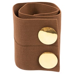 Grande ceinture élastiquée marron Yves Saint Laurent des années 1980