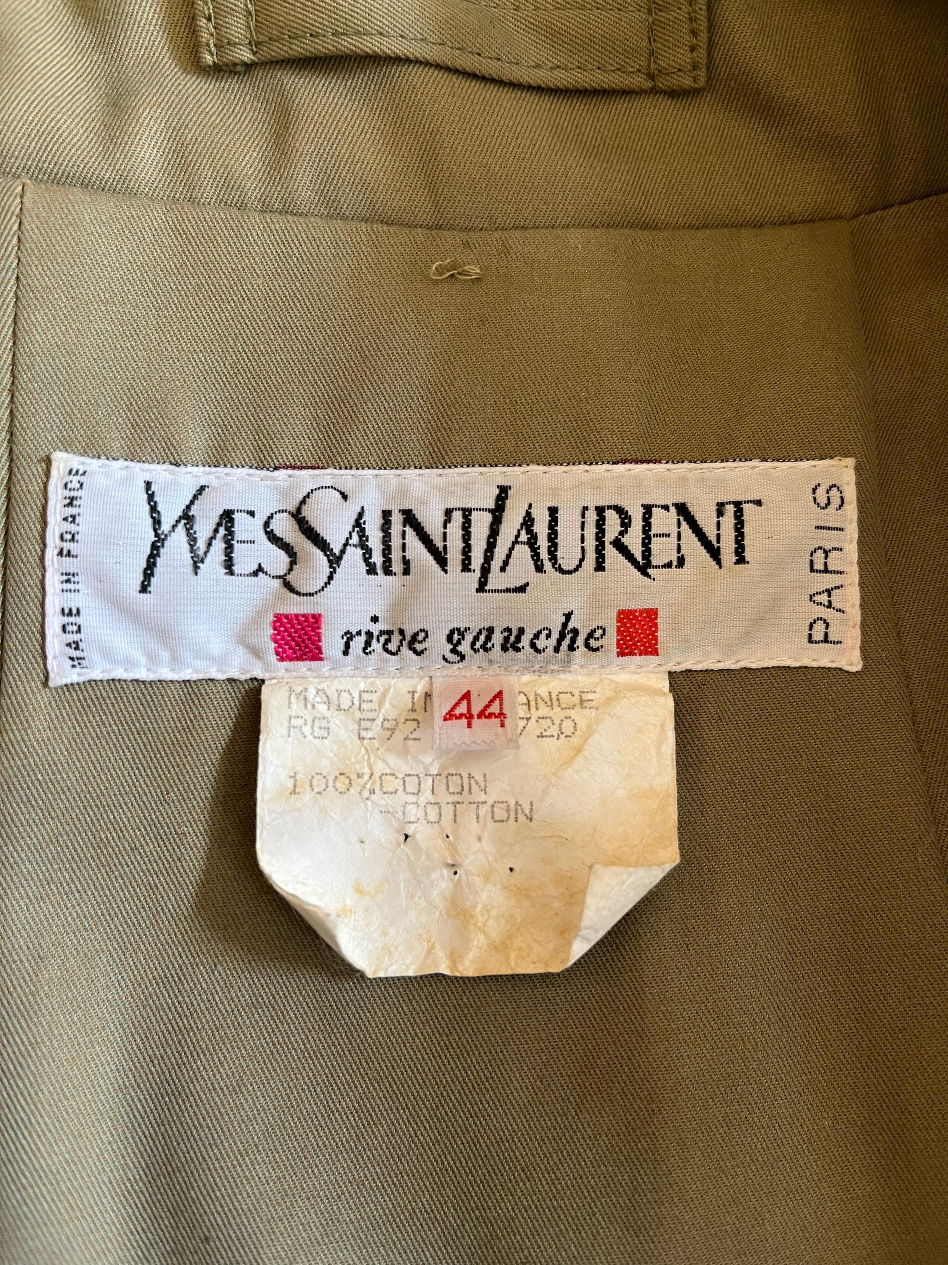 1980er Jahre Yves Saint Laurent Baumwoll-Trenchcoat 44Fr (Braun) im Angebot